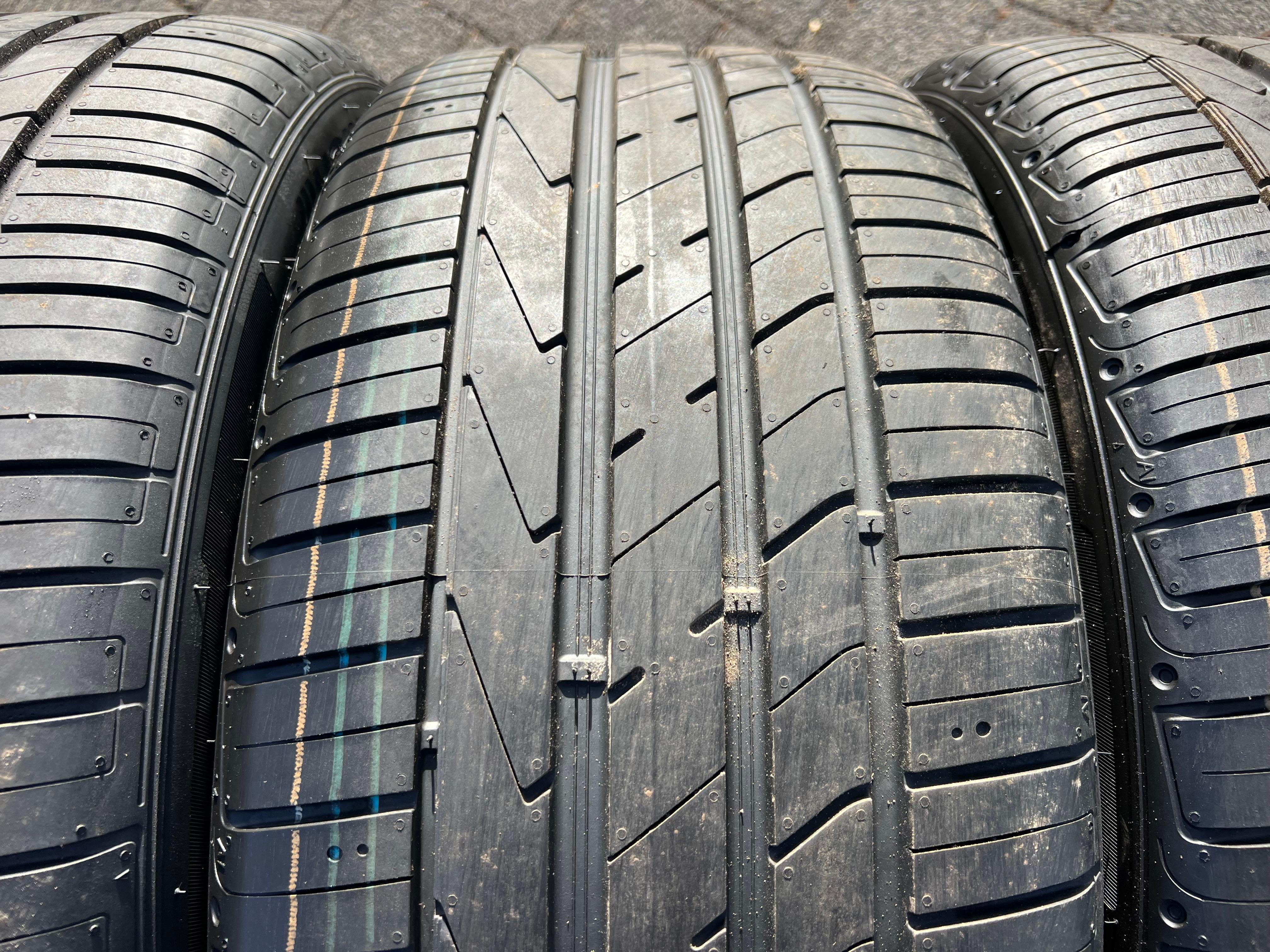 4 jantes d'été en aluminium d'origine 19 pouces pour Audi Q3 F3B 83A 83A601025D 255/45R19 104Y