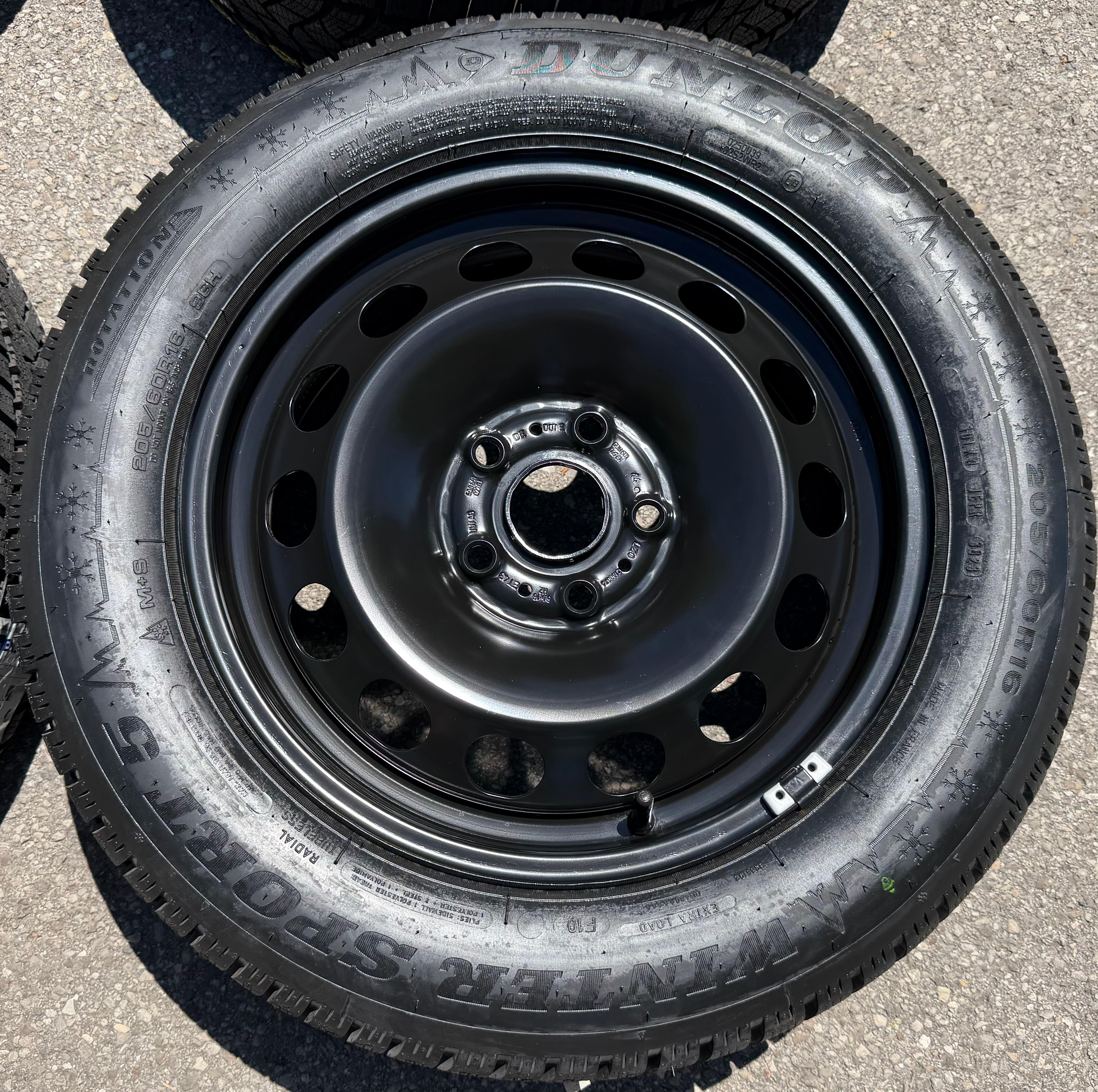 4 Winterräder Audi Q2 GA VW T-Roc 205/60R16 96H Dunlop 5Q0601027CK 5Q0601027CJ NEU