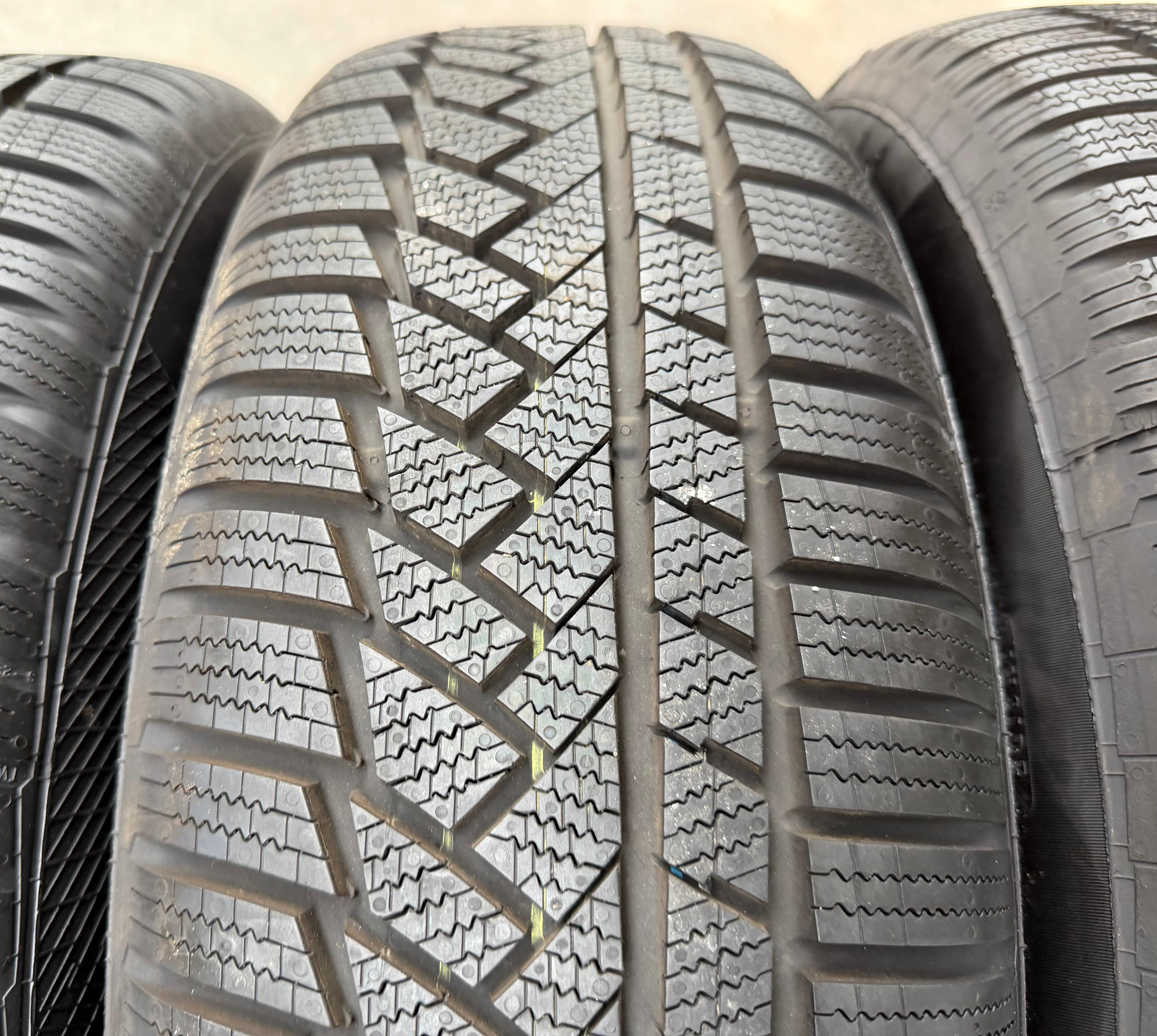 4 ruedas de invierno Audi Q3 F3 Seat Tarraco Skoda Kodiaq VW Tiguan II 5NA 215/65R17 99H Continental