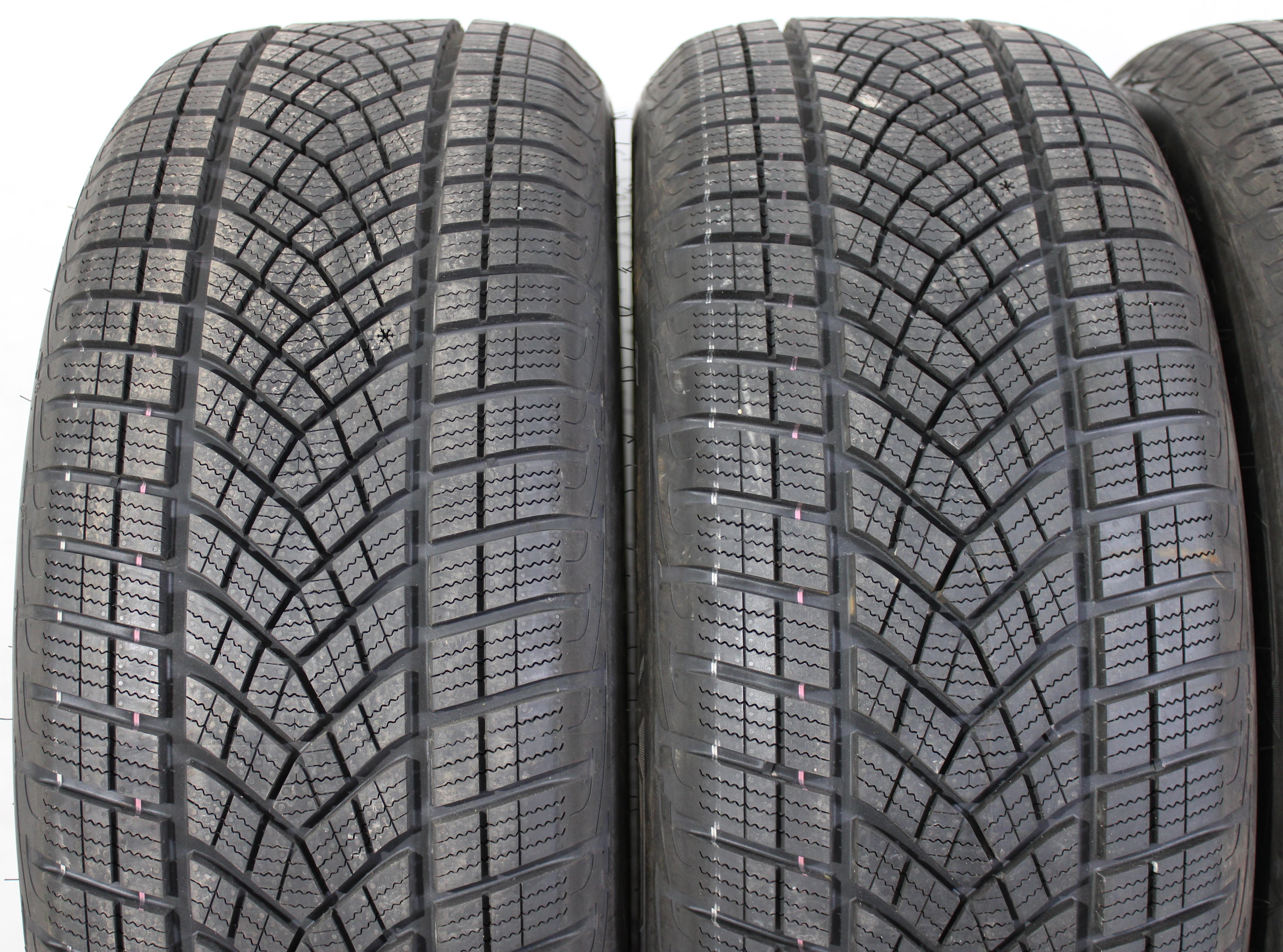 4 x 255/55R19 111H Winterreifen Goodyear Ultra Grip Performance GEN-1 7,5-8mm 2018 AO