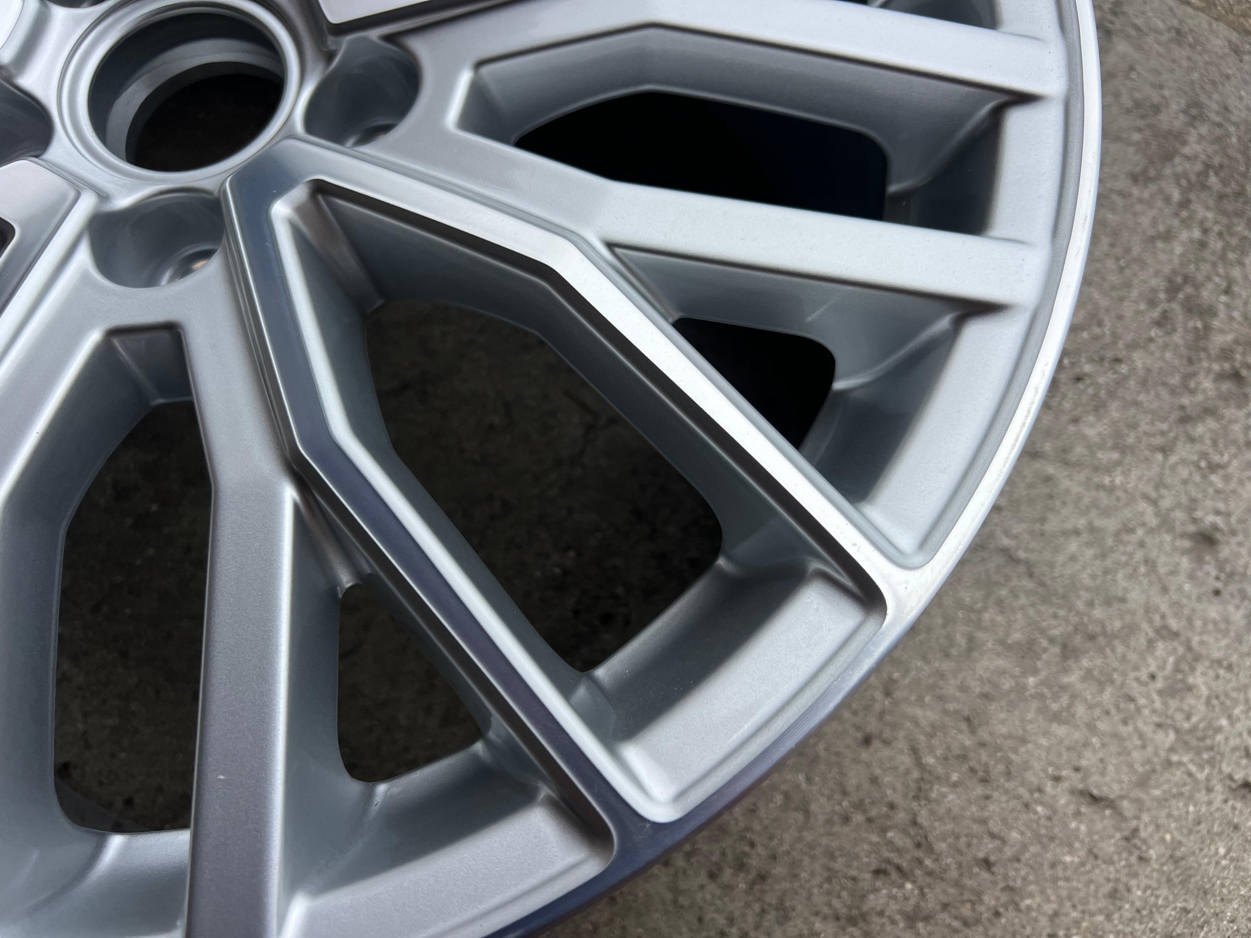 1 X ORIGINAL 18" ALUFELGE FELGE AUDI TT 8S 8S0601025G 8,5x18 ET50