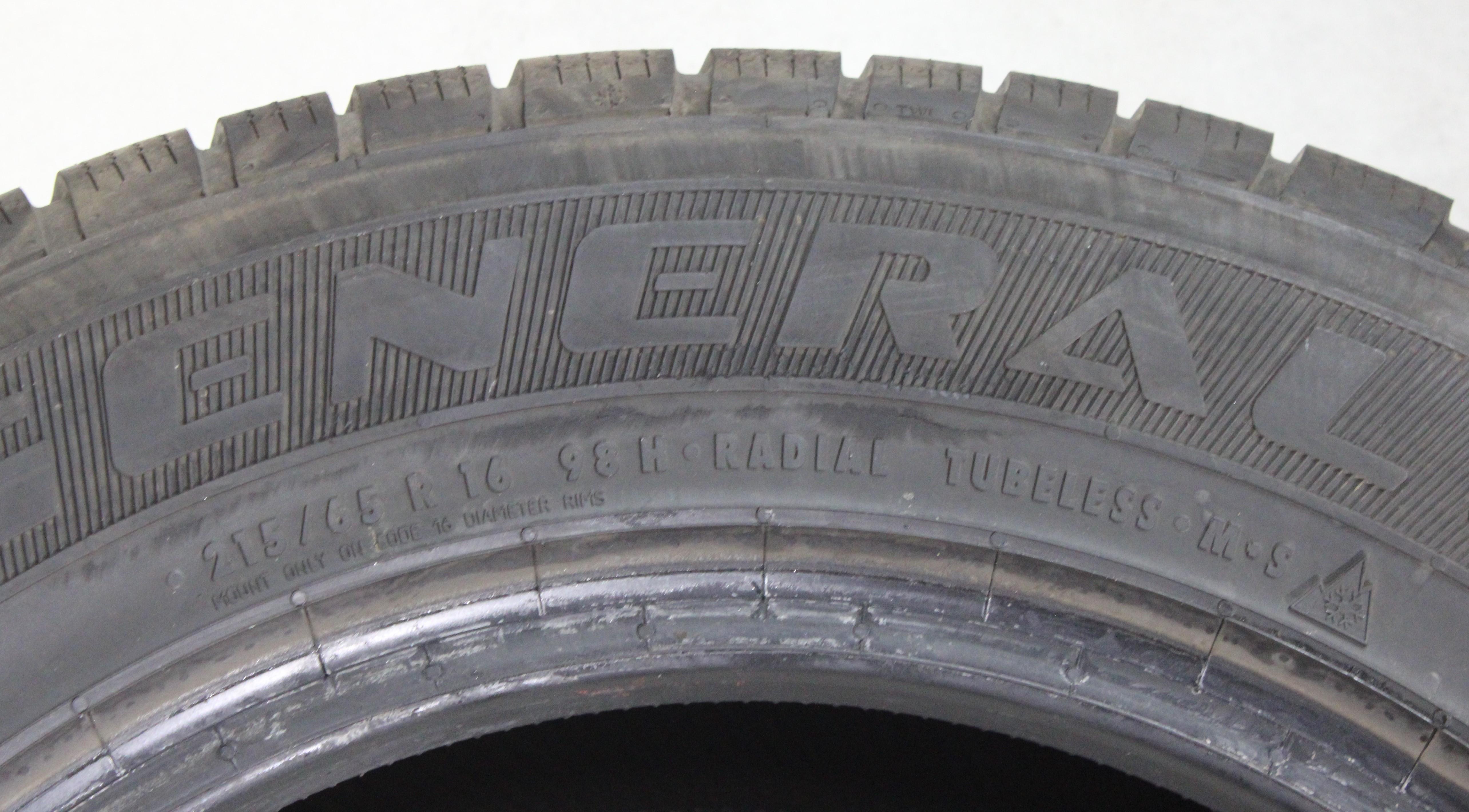 4 x 215/65R16 98H Winterreifen General Snow Grabber 2x5,5-6mm/2x7-7,5mm 2016