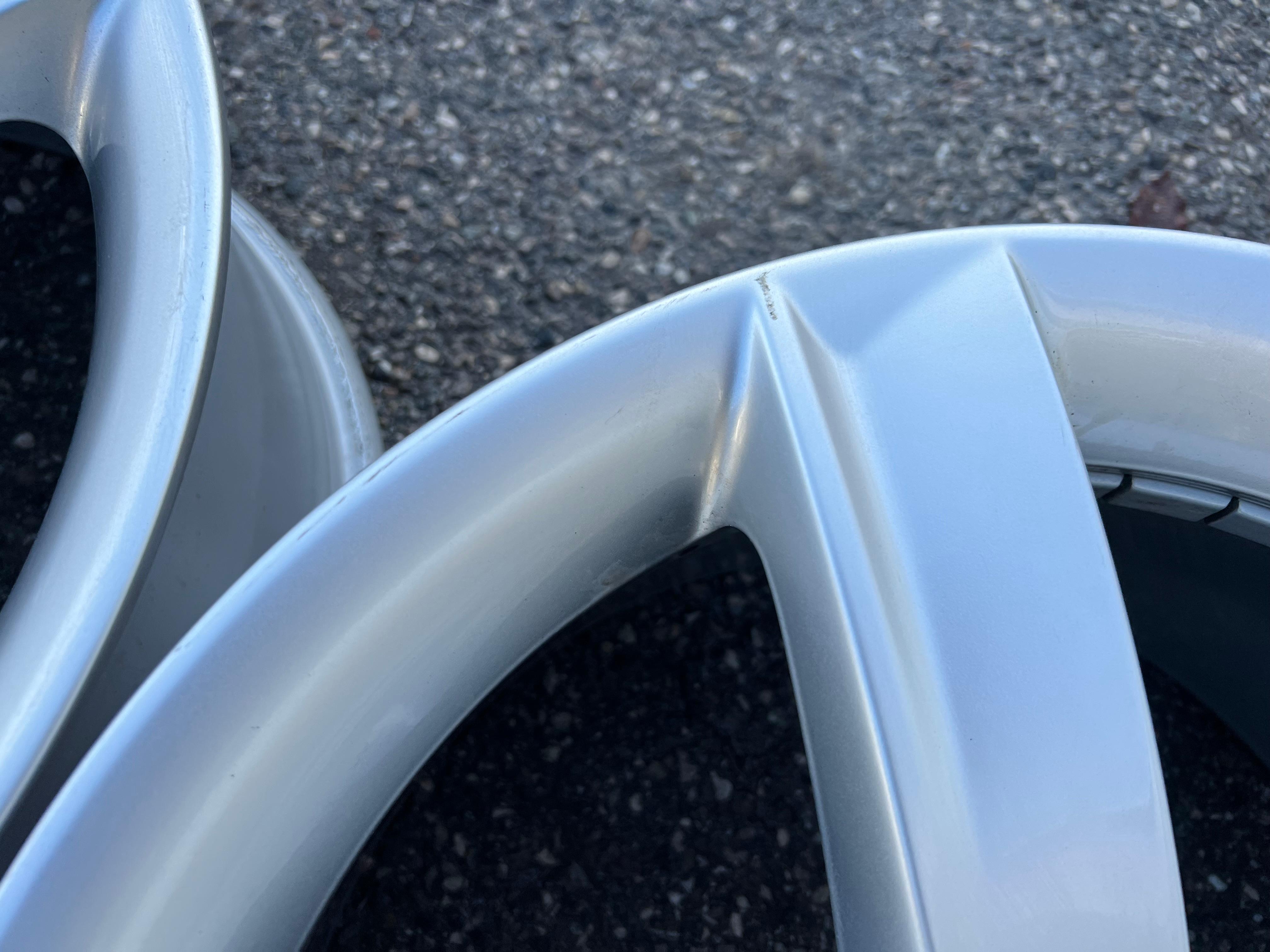 4 CERCHI ORIGINALI IN ALLUMINIO DA 17" AUDI A5 8T 8T0071497 CONSEGNA GRATUITA