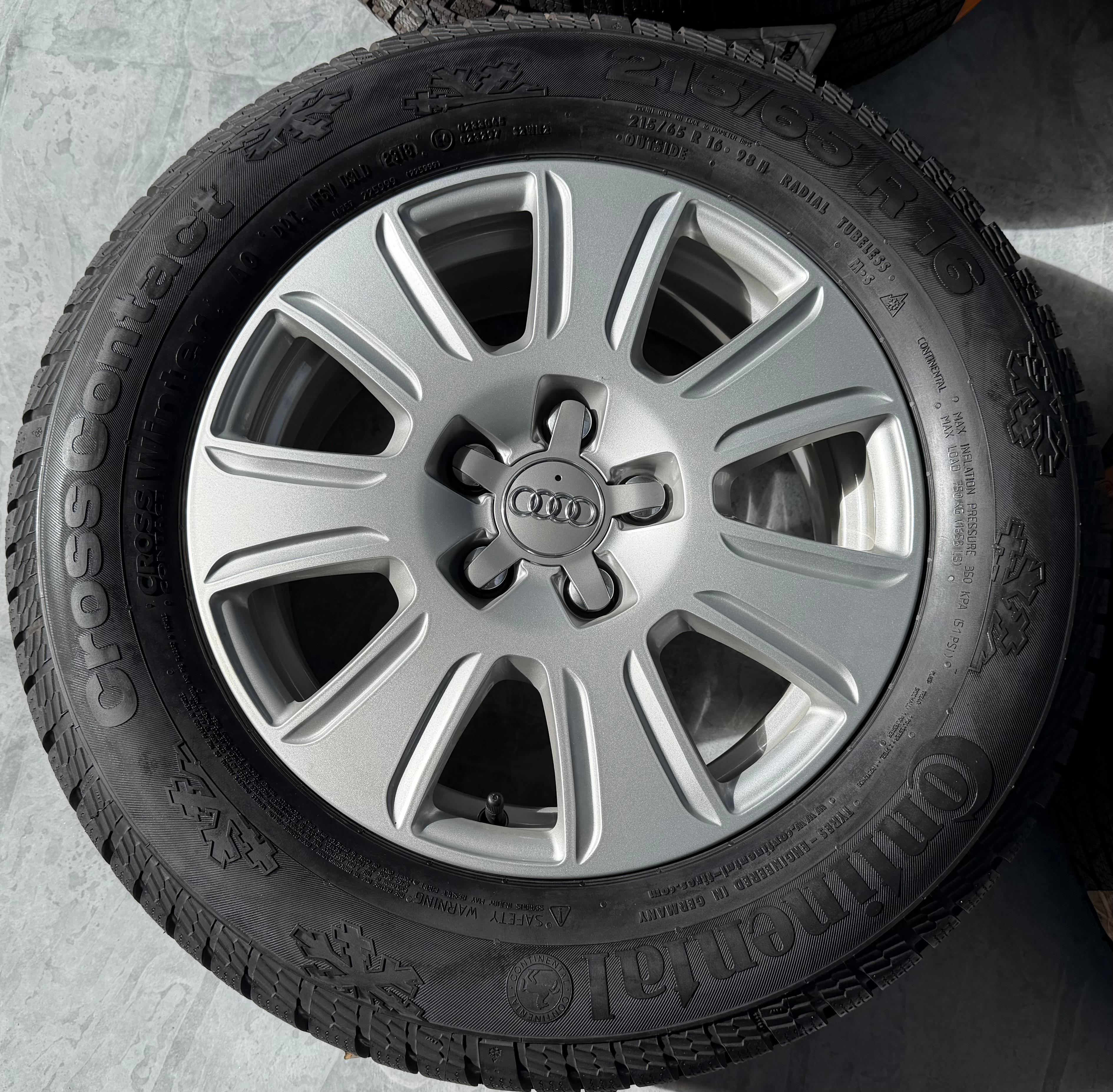 4 Original 16" Alu Winterräder Audi Q3 8U 8U0601025Q 215/65R16 98H Continental