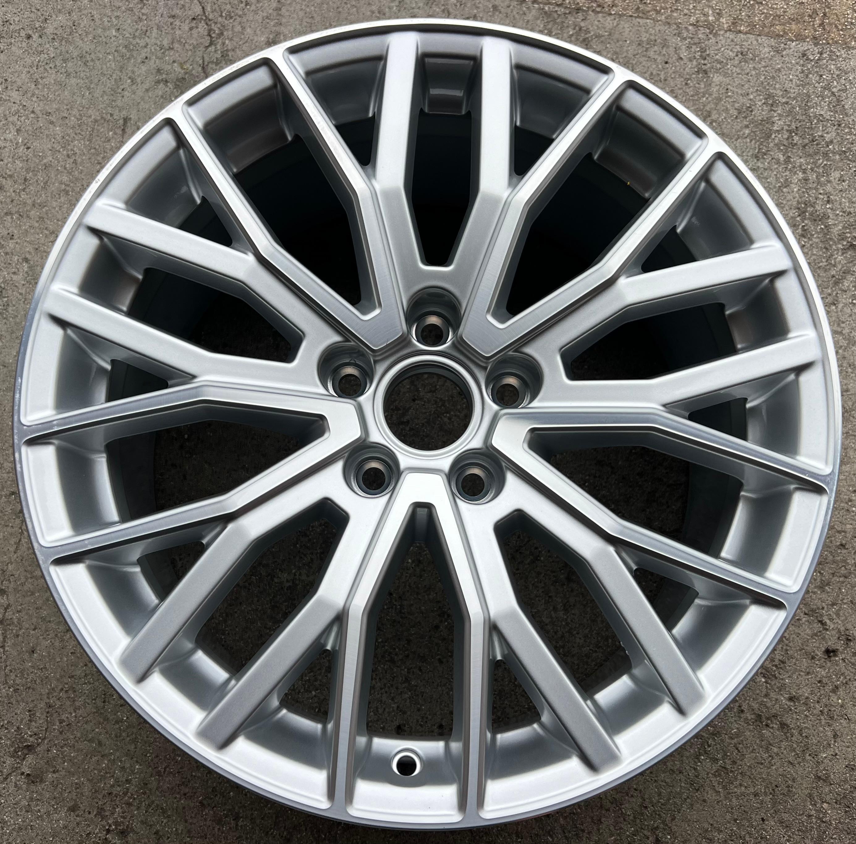 1 X ORIGINAL 18" ALUFELGE FELGE AUDI TT 8S 8S0601025G 8,5x18 ET50