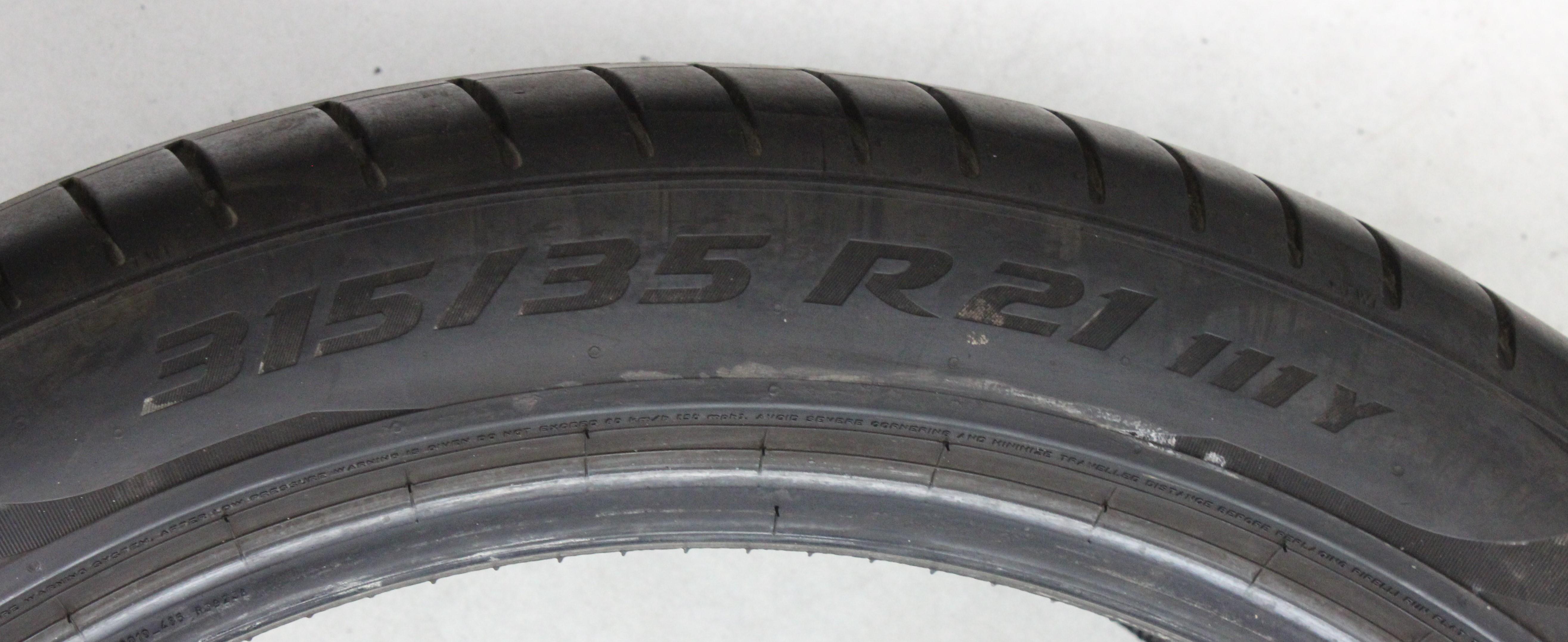 2 x 315/35R21 111Y zomerbanden Pirelli Pzero PZ4 * Runflat 6 mm 2023/2024
