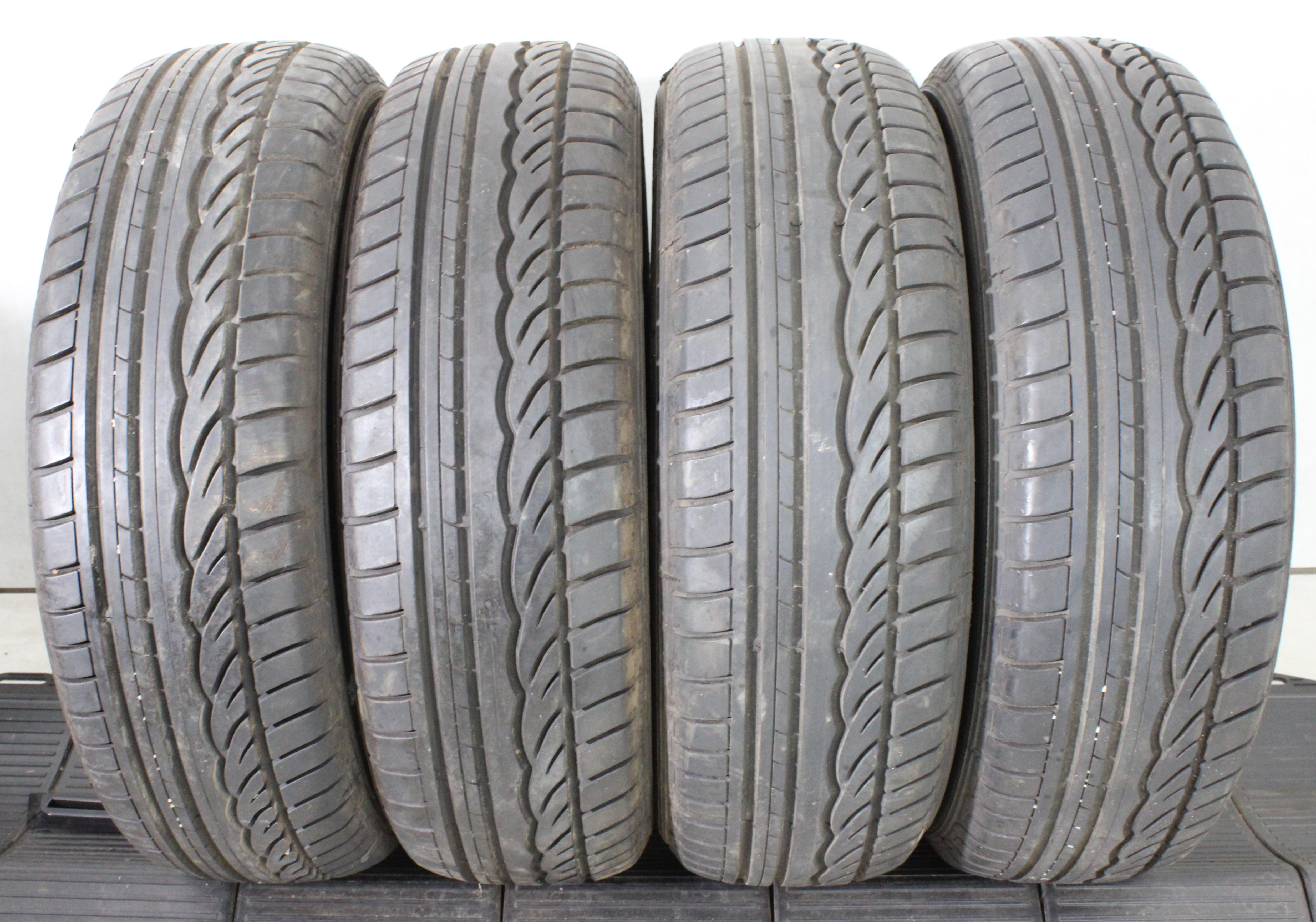4 x 185/65R15 88T Sommerreifen Dunlop SP Sport 01 2x5-5,5mm/2x5,5-6mm 2012
