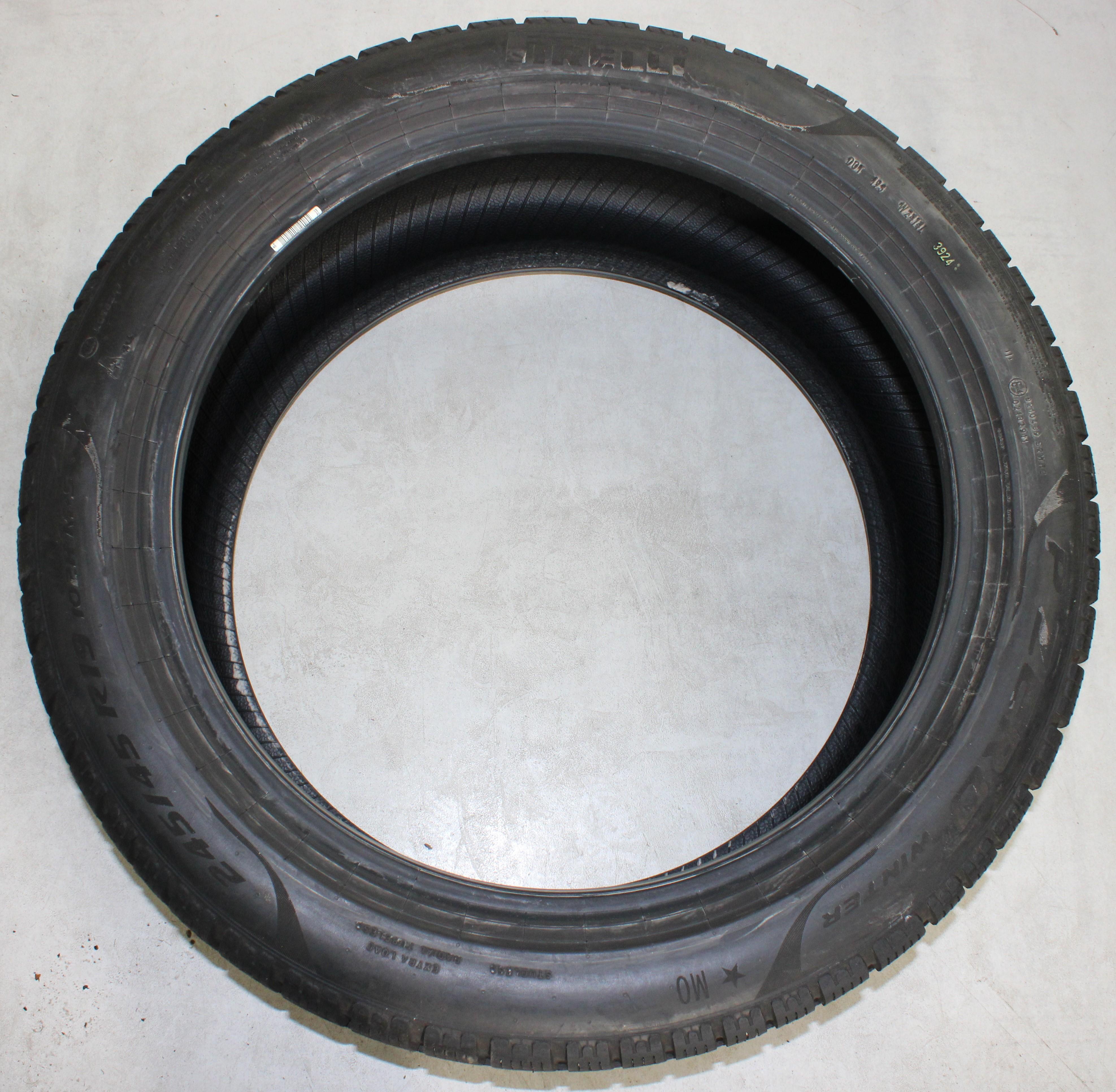 2 x 245/45R19 102H Winterreifen Pirelli Pzero Winter MO* 6,5-7mm 2024