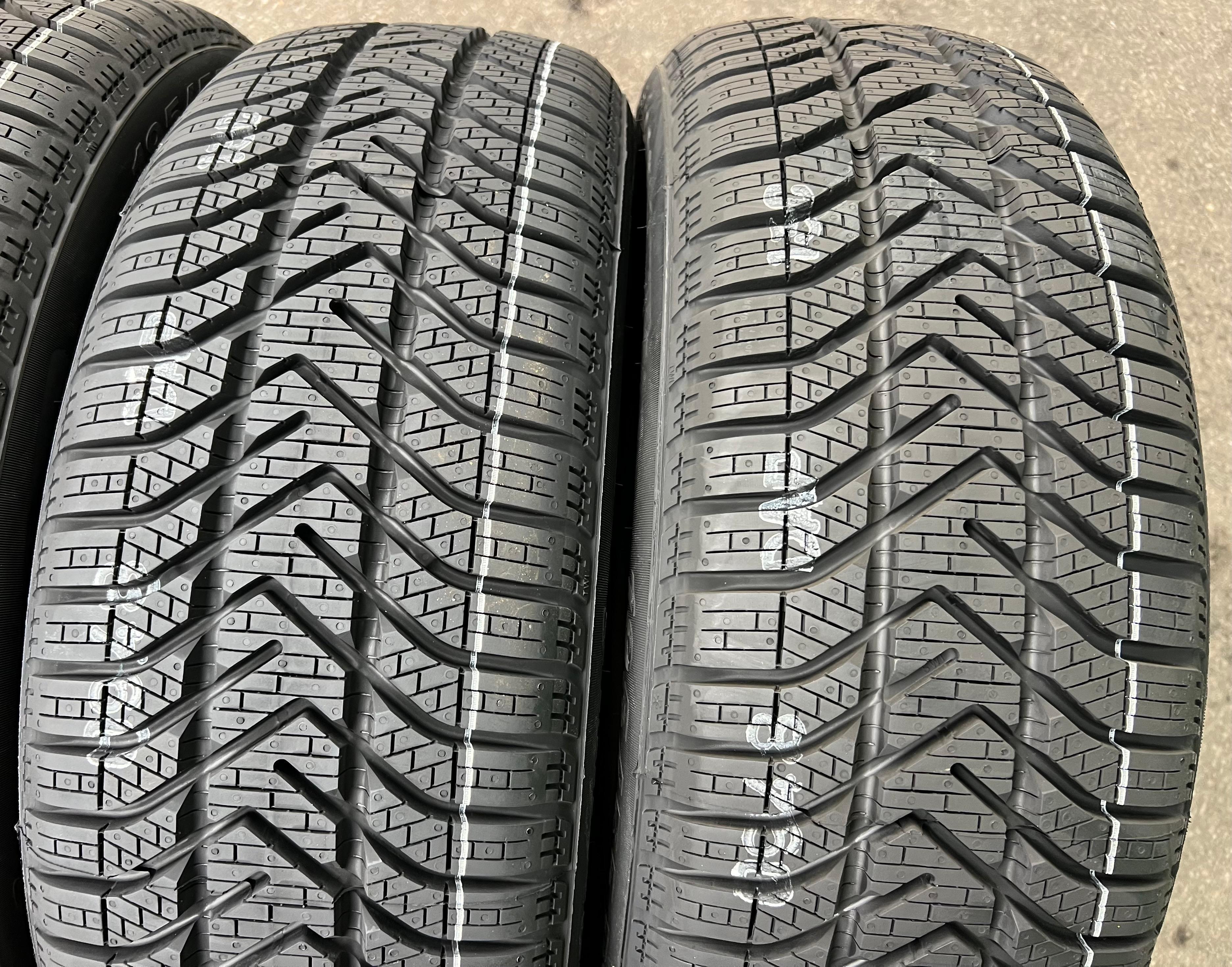 4 x 195/55R17 92H winterbanden Pirelli Snow Control 3 2022 NIEUW Gratis levering
