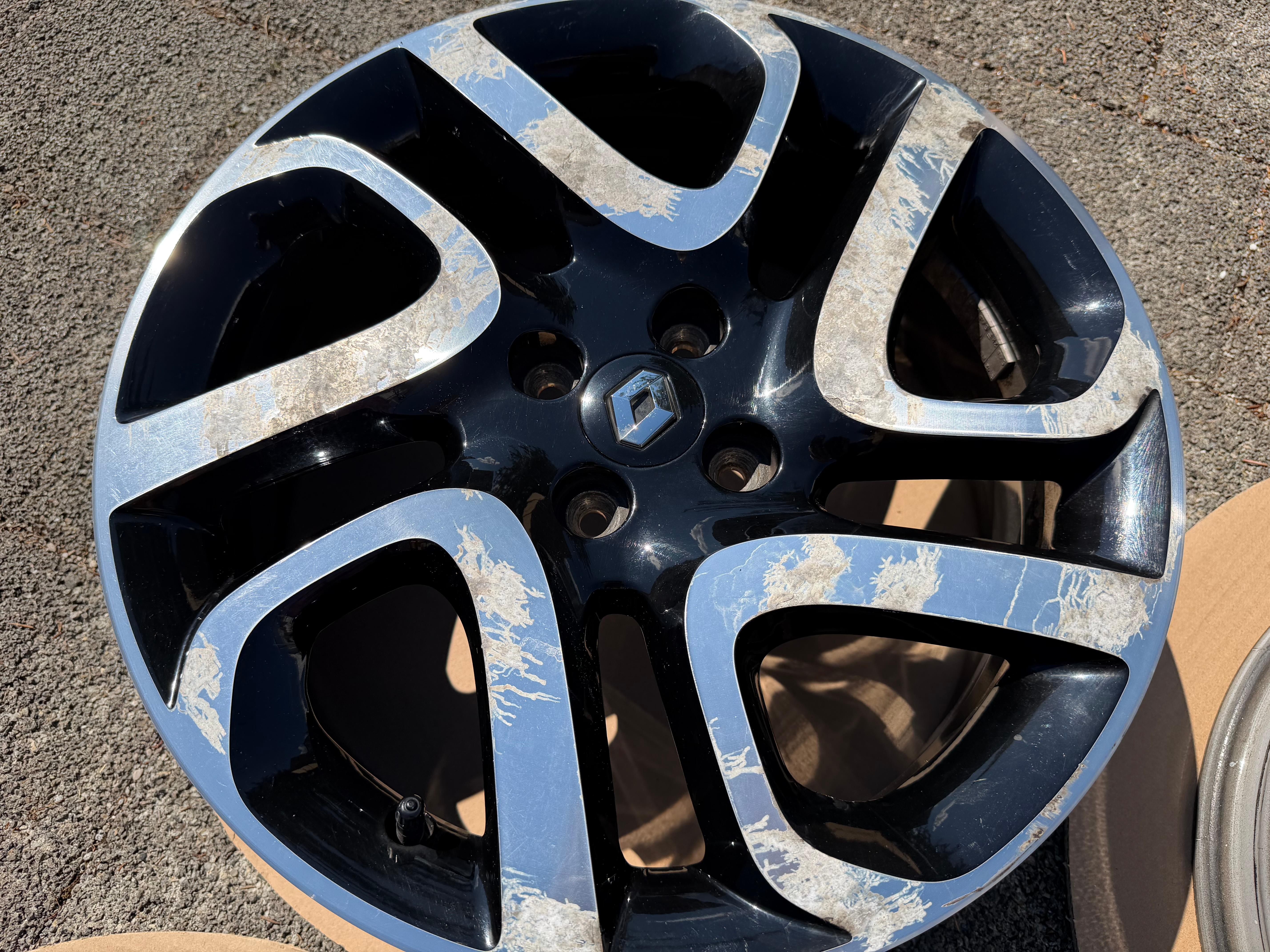 4 CERCHI IN LEGA DA 17" ORIGINALI PER RENAULT CAPTUR I 403005727R 6,5x17 ET40 RDKS