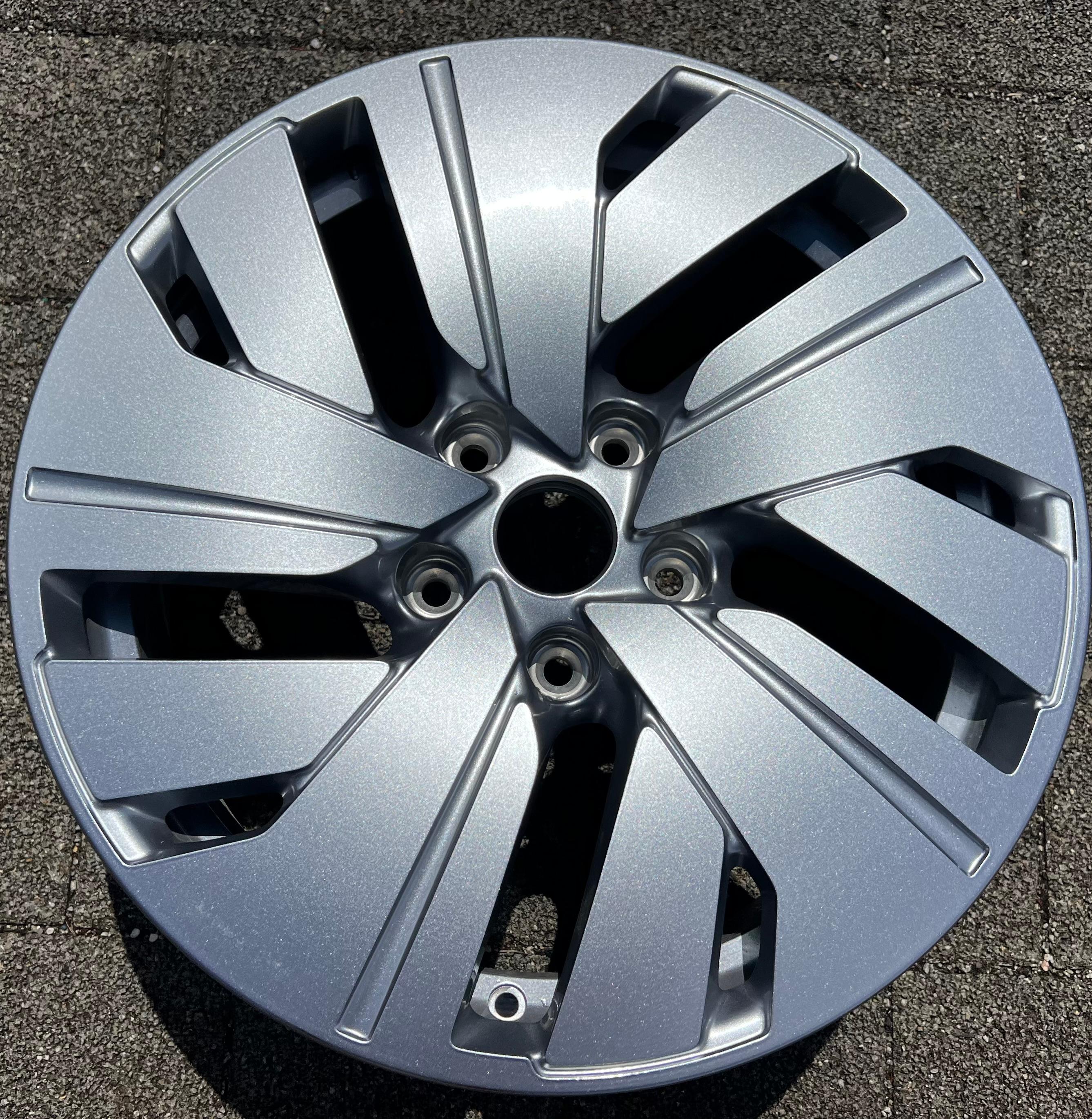 1 X ORIGINAL 19" ALUFELGE AUDI Q4 E-TRON 85E601025A 8,5x19 ET55 FREIHAUS