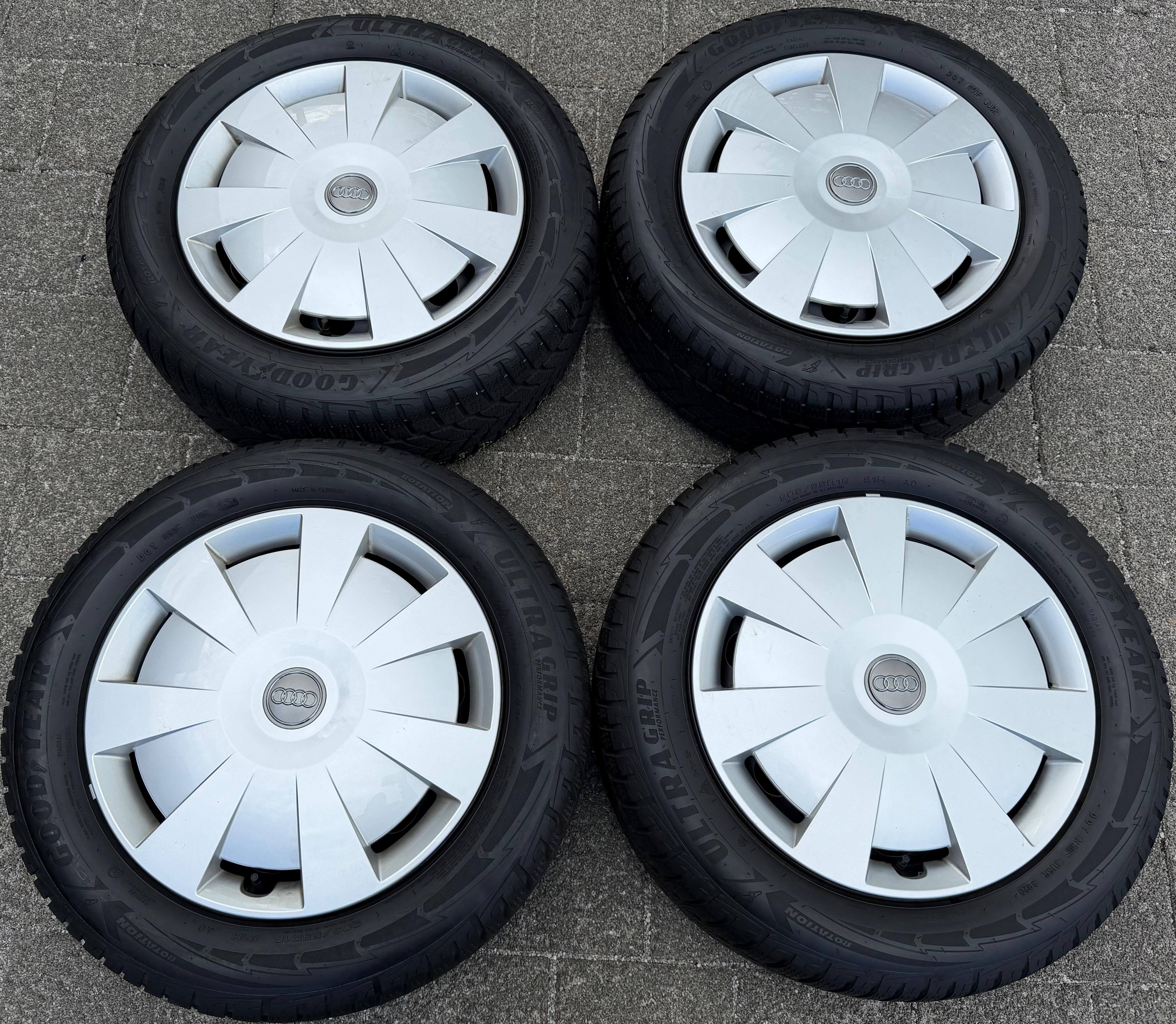 4 Winterräder Audi A3 8V Sportback Cabrio  205/55R16 91H Goodyear 8V0601027A