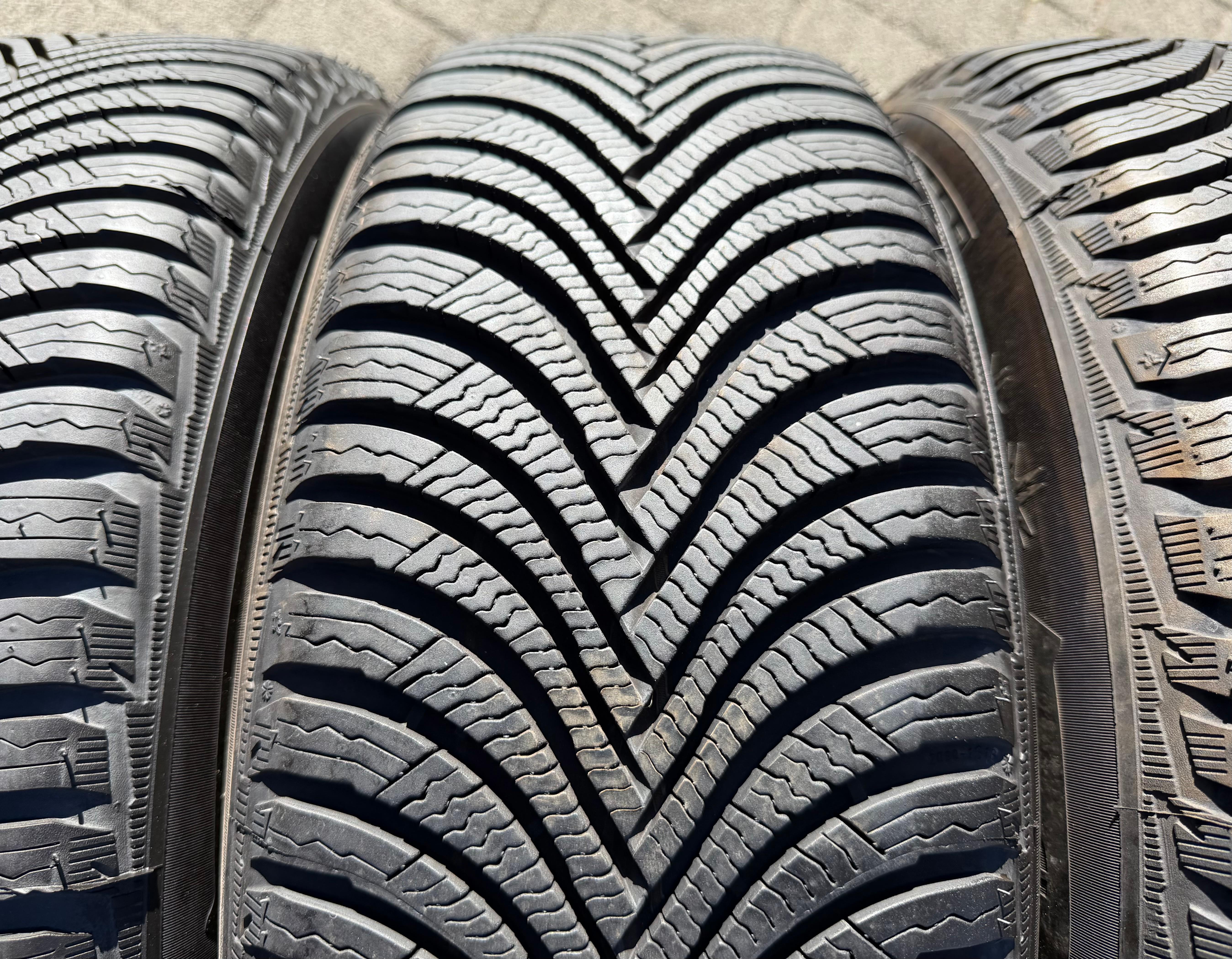 4 Original Alu Winterräder Audi A1 GB GBH 82A601025C 205/60R16 92H 2024 Michelin