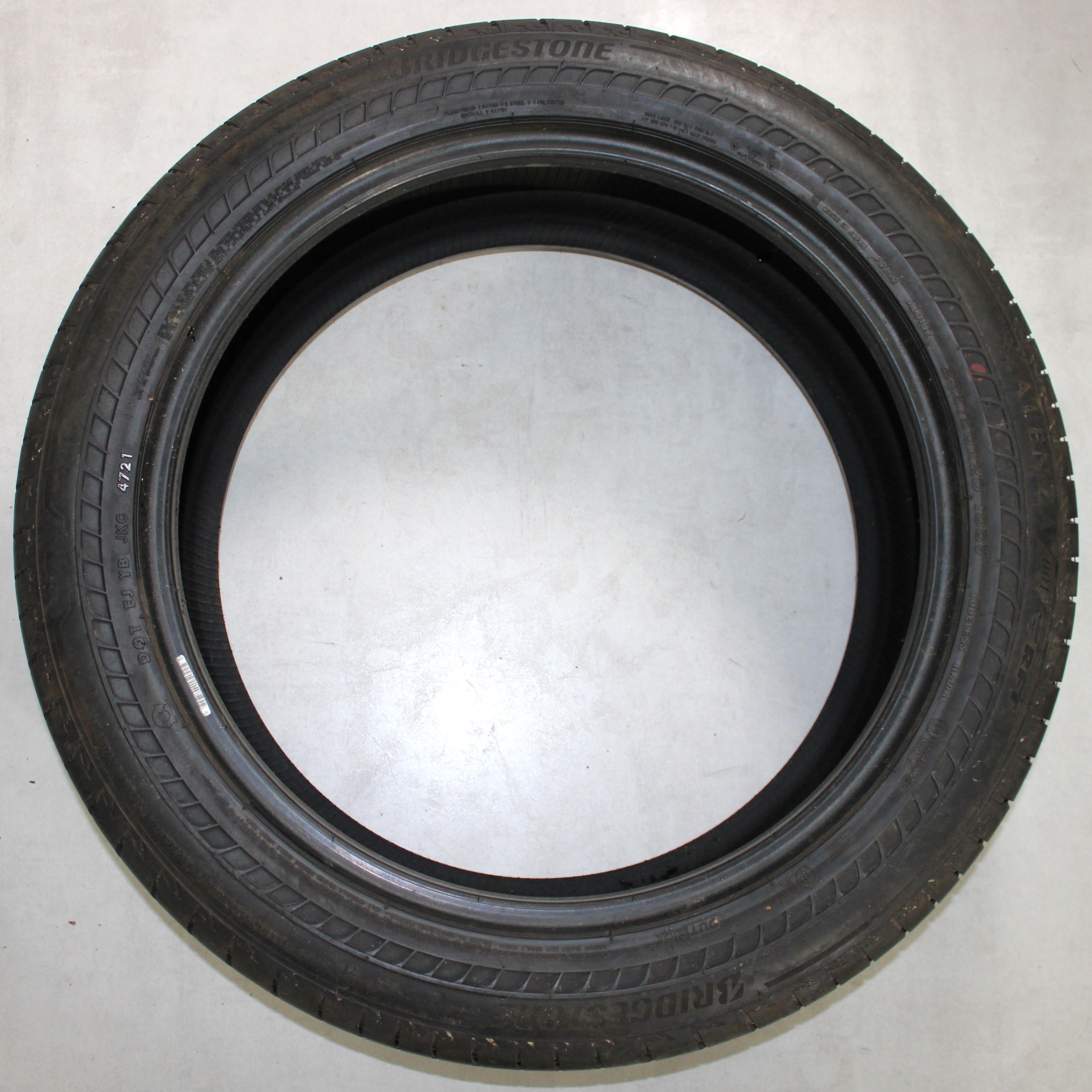 2 x 235/50R20 100V Sommerreifen Bridgestone Alenza 001 Runflat 7,5mm 2021/2023