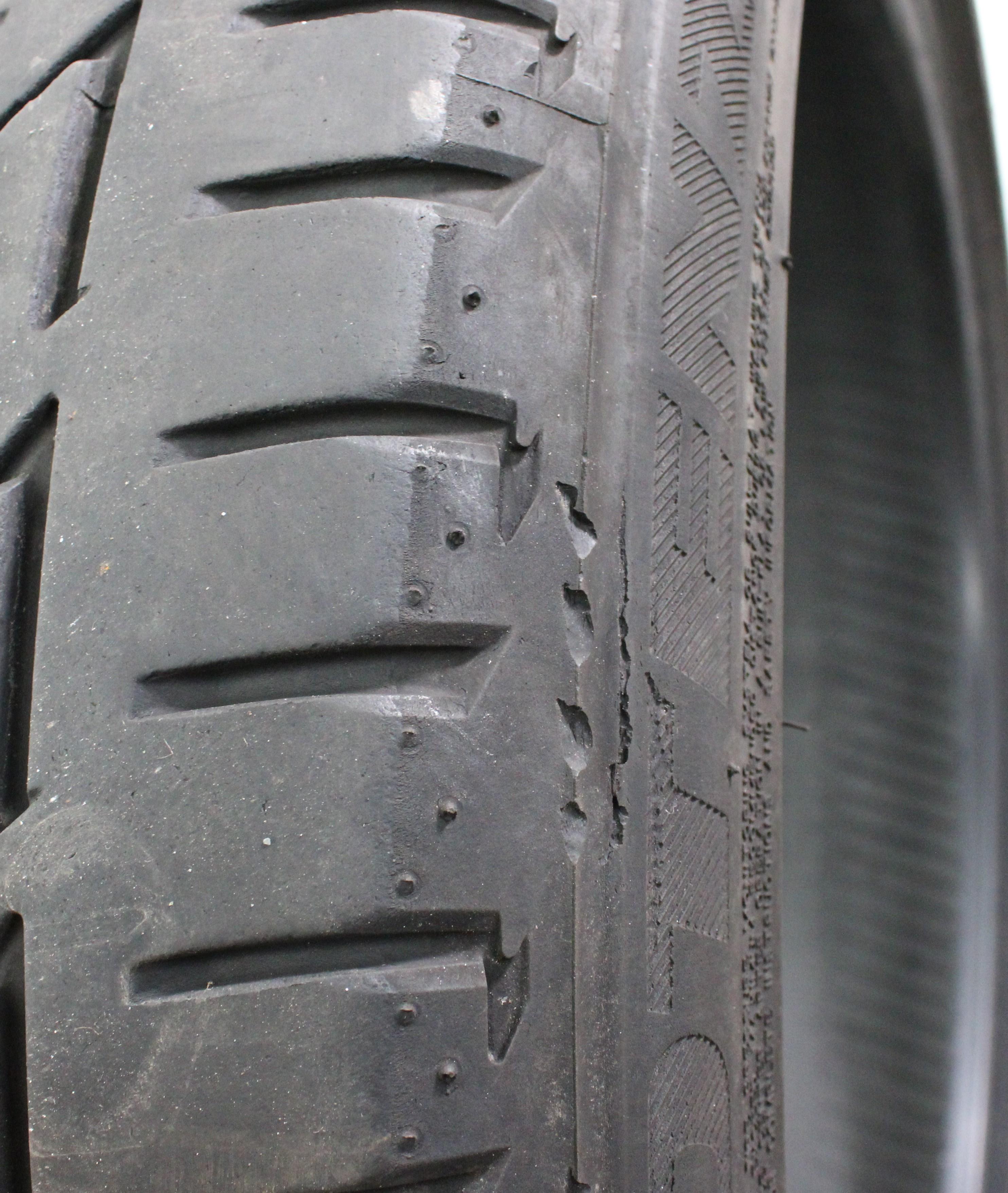 4 x 225/45R19 92W Sommerreifen Bridgestone Potenza S001 Runflat 2x4,5-5mm/2x5,5-6mm 2018 *