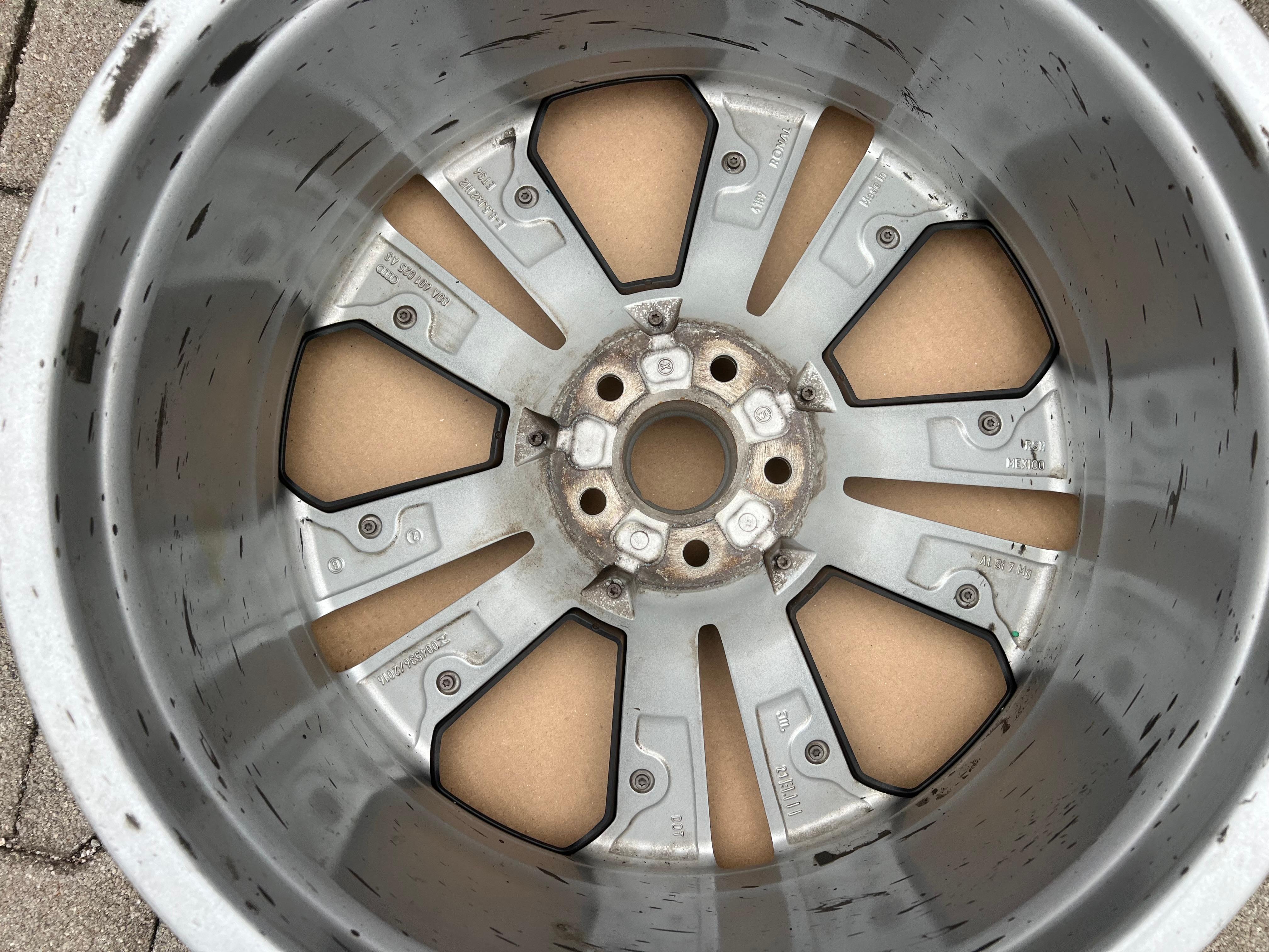 1 X CERCHIO IN LEGA ORIGINALE DA 21" CERCHIO AUDI Q5 FY 80A601025AS 8,5x21 ET34 5x112 CONSEGNA GRATUITA