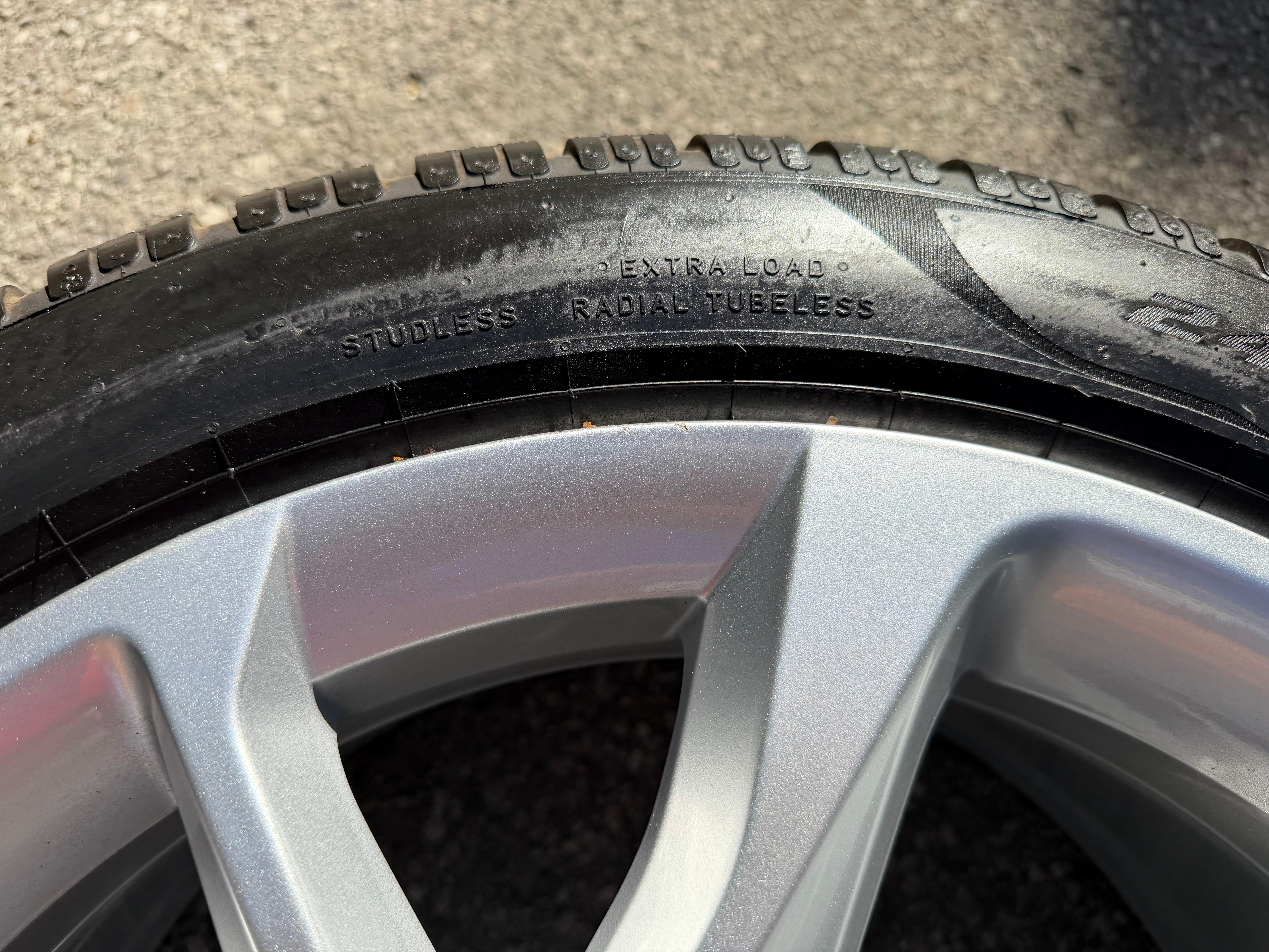 4 llantas de aluminio originales de invierno de 18" para SEAT CUPRA FORMENTOR, 245/45R18 100V, 5FF601025C