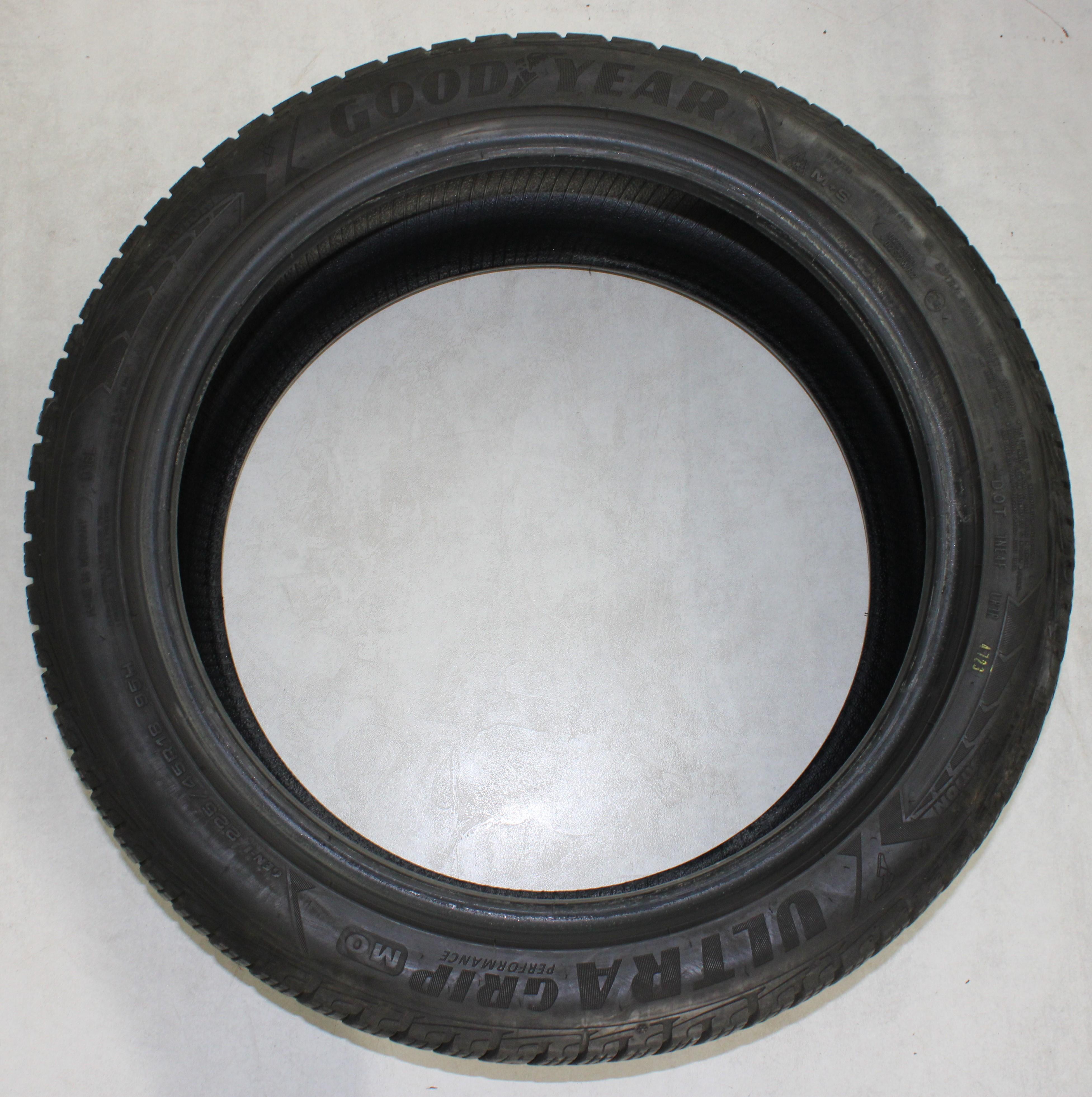 1 x 225/45R18 95H Winterreifen Goodyear Ultra Grip Performance GEN-1 MO 6-6,5mm 2023