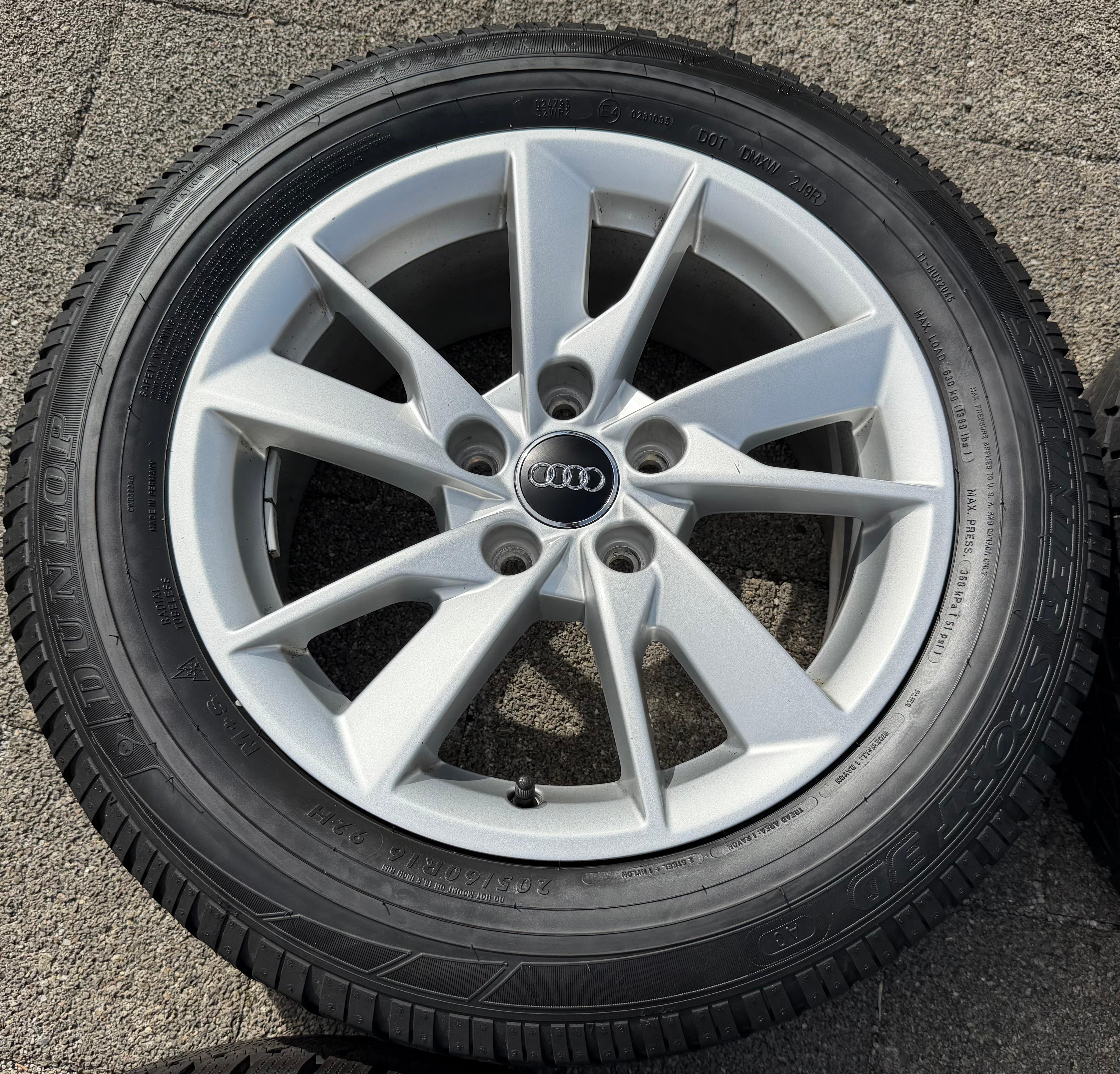 4 cerchi in lega originali da 16" per Audi A4 8W B9 8W0601025B 7x16 ET35