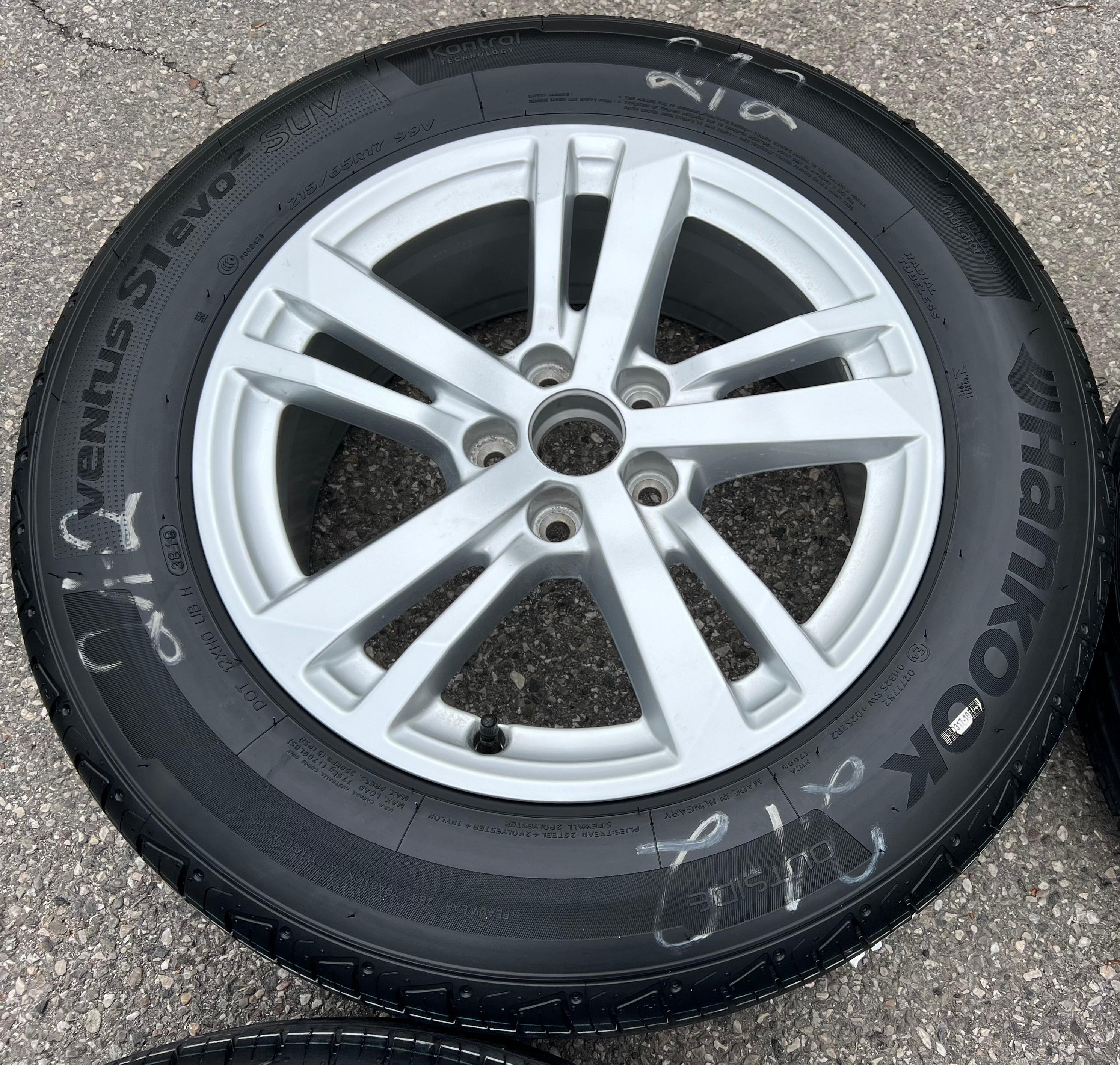 4 LLANTAS DE VERANO ORIGINALES DE ALUMINIO 17" AUDI Q3 F3 F3N 215/65R17 99V HANKOOK 83A601025F