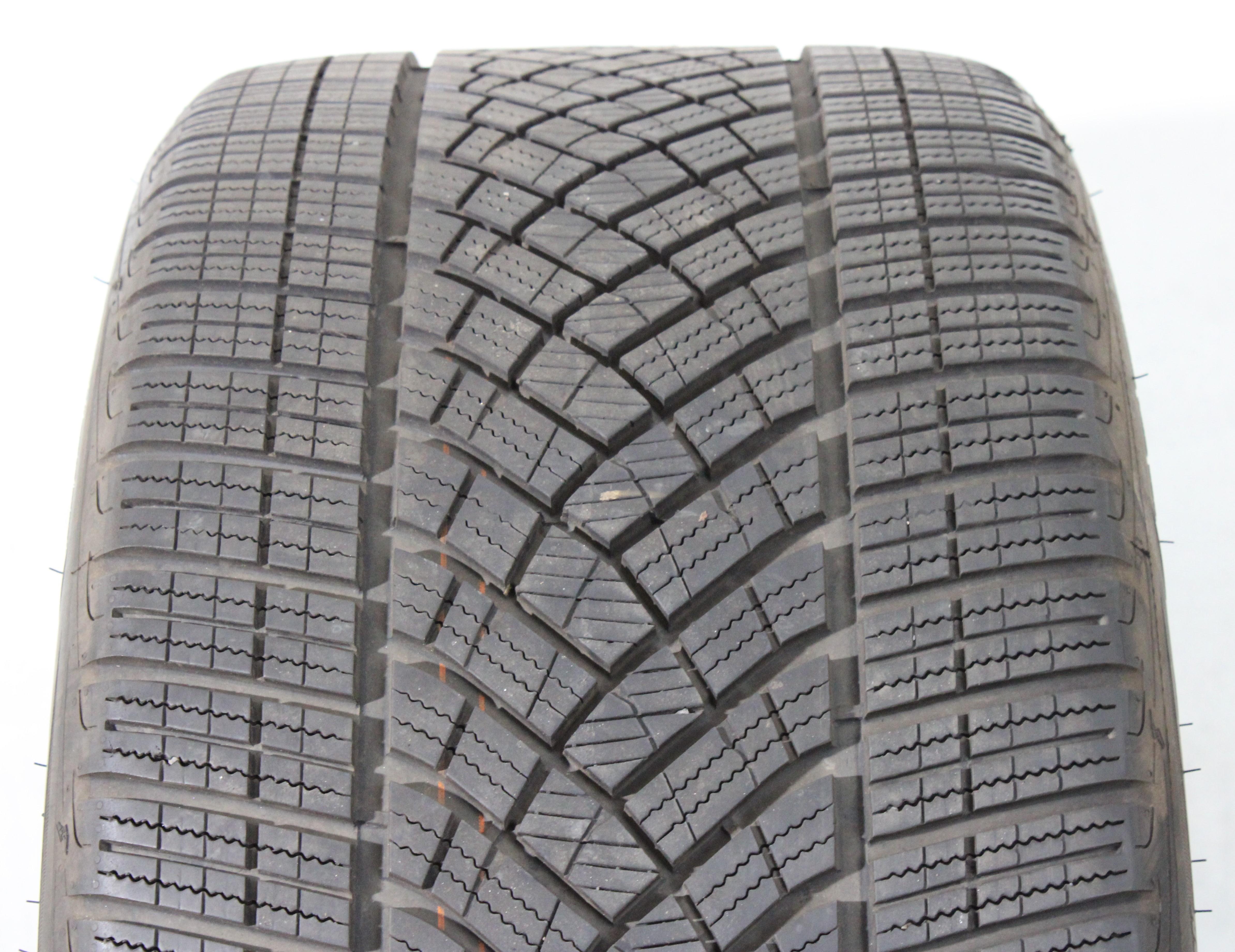 1 x 285/40R20 108V Winterreifen Goodyear Ultra Grip Performance GEN-1 6,5-7mm 2023