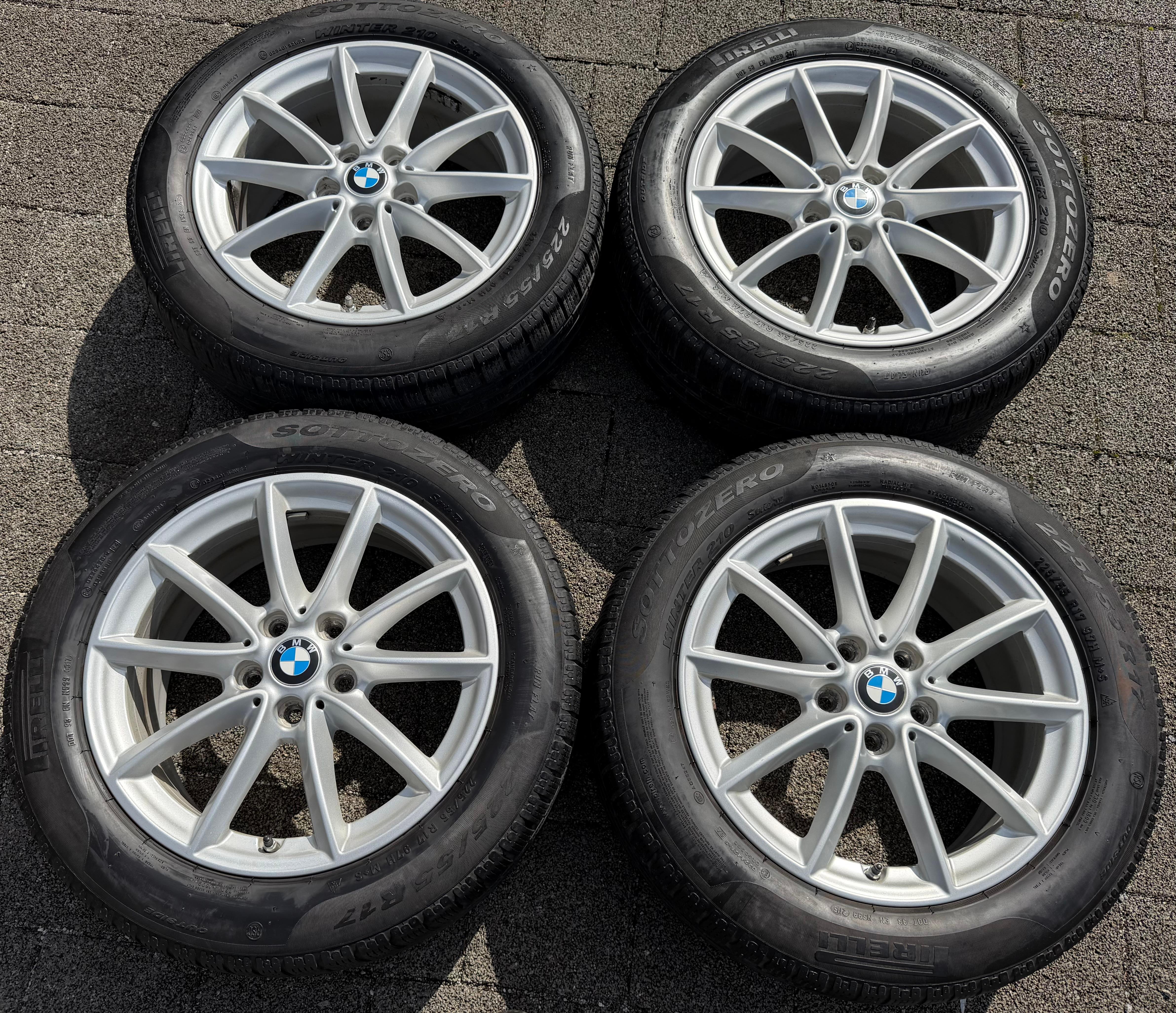 4 roues hiver en alliage d’origine 17" BMW X1 F48 X2 F39 225/55R17 97H Style 560 avec RDKS