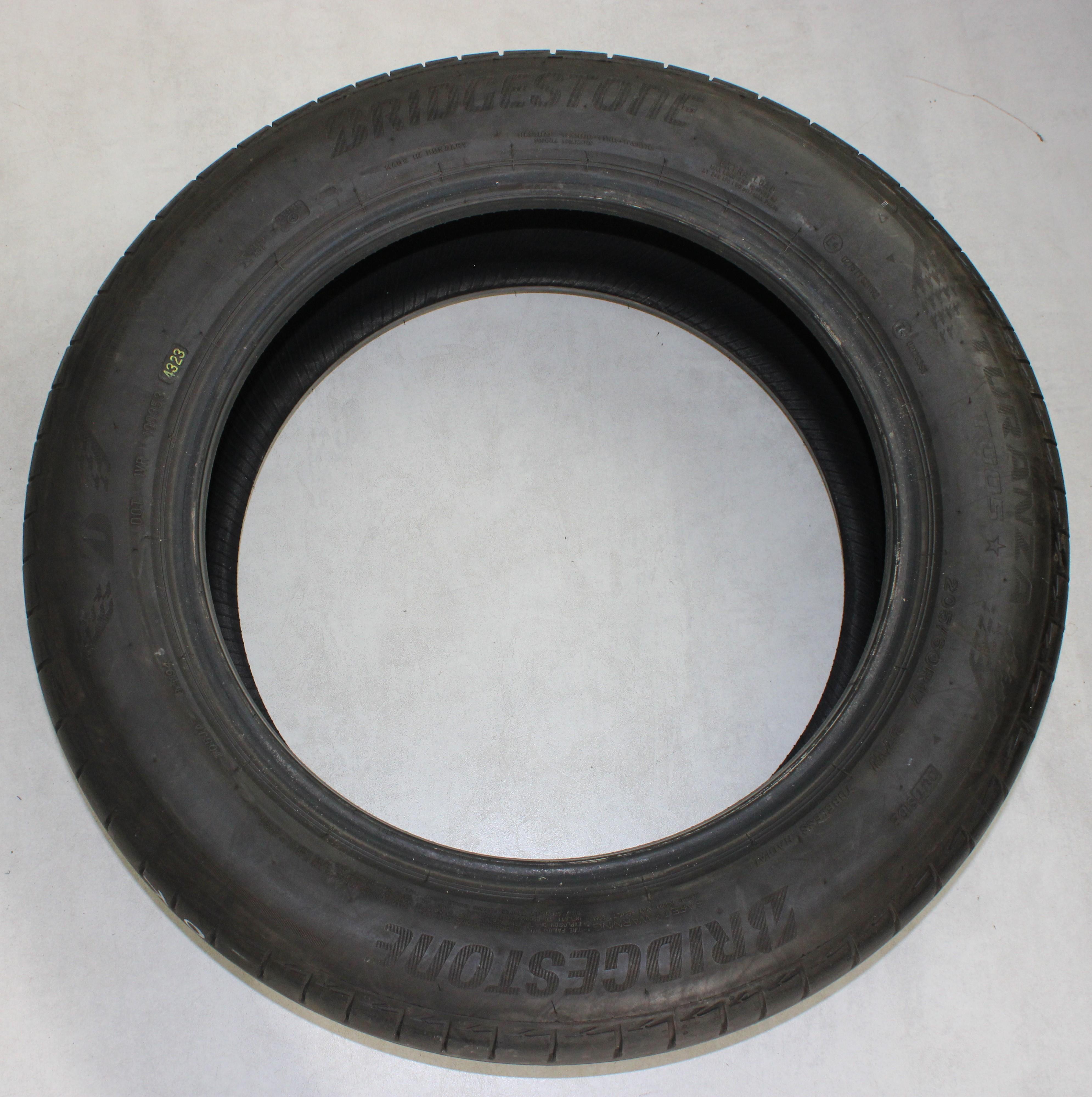 1 x 205/60R17 97W Sommerreifen Bridgestone Turanza T005 * 5,5-6mm 2023