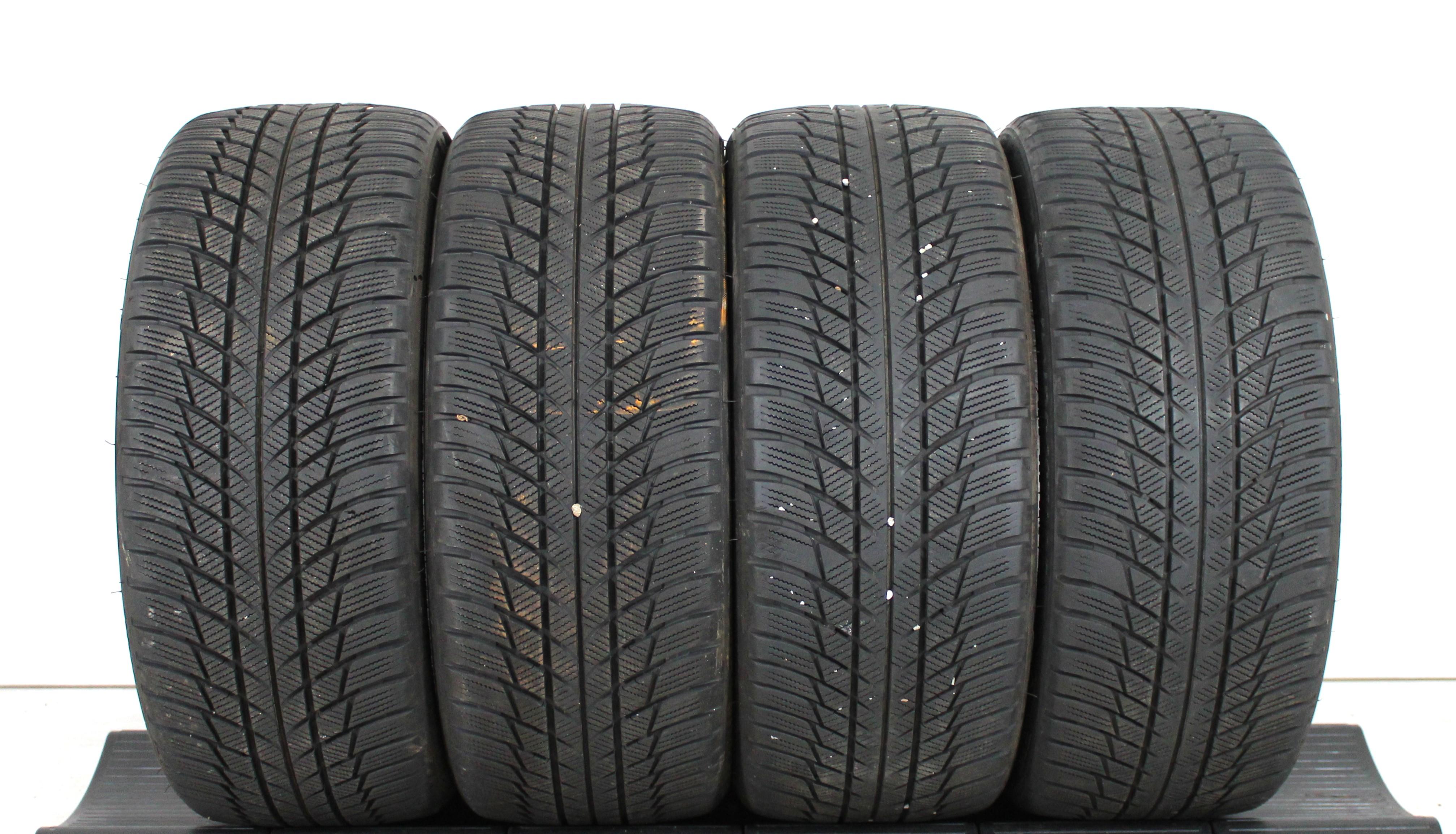 4 x 225/40R18 92V pneus hiver Bridgestone Blizzak LM001 Runflat 2x5,5mm et 2x6,5-7mm 2019 *.
