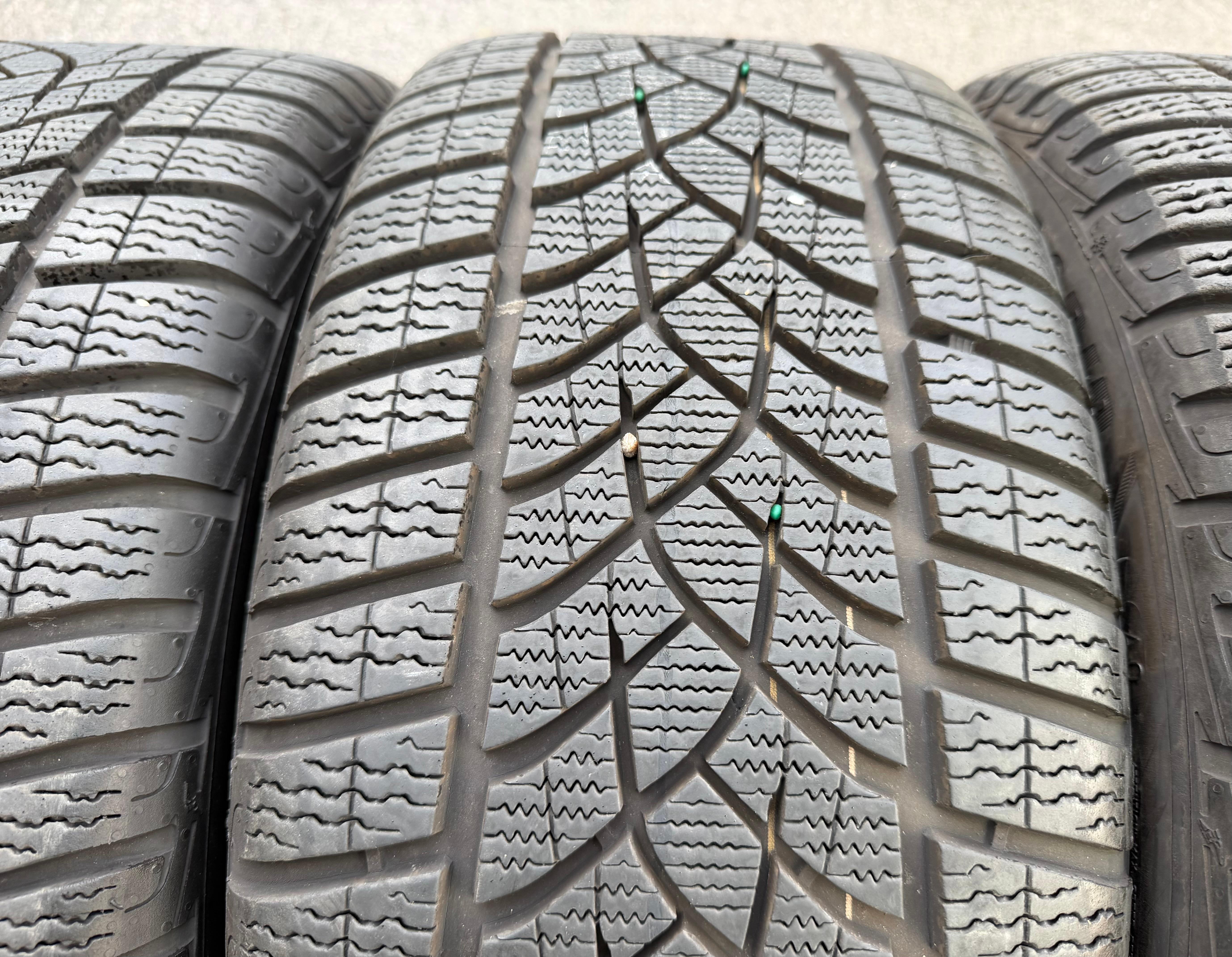 4 ruedas de invierno de aluminio originales de 18" para Audi A5 S5 8W F5 245/40R18 97V 8W0601025EE Goodyear
