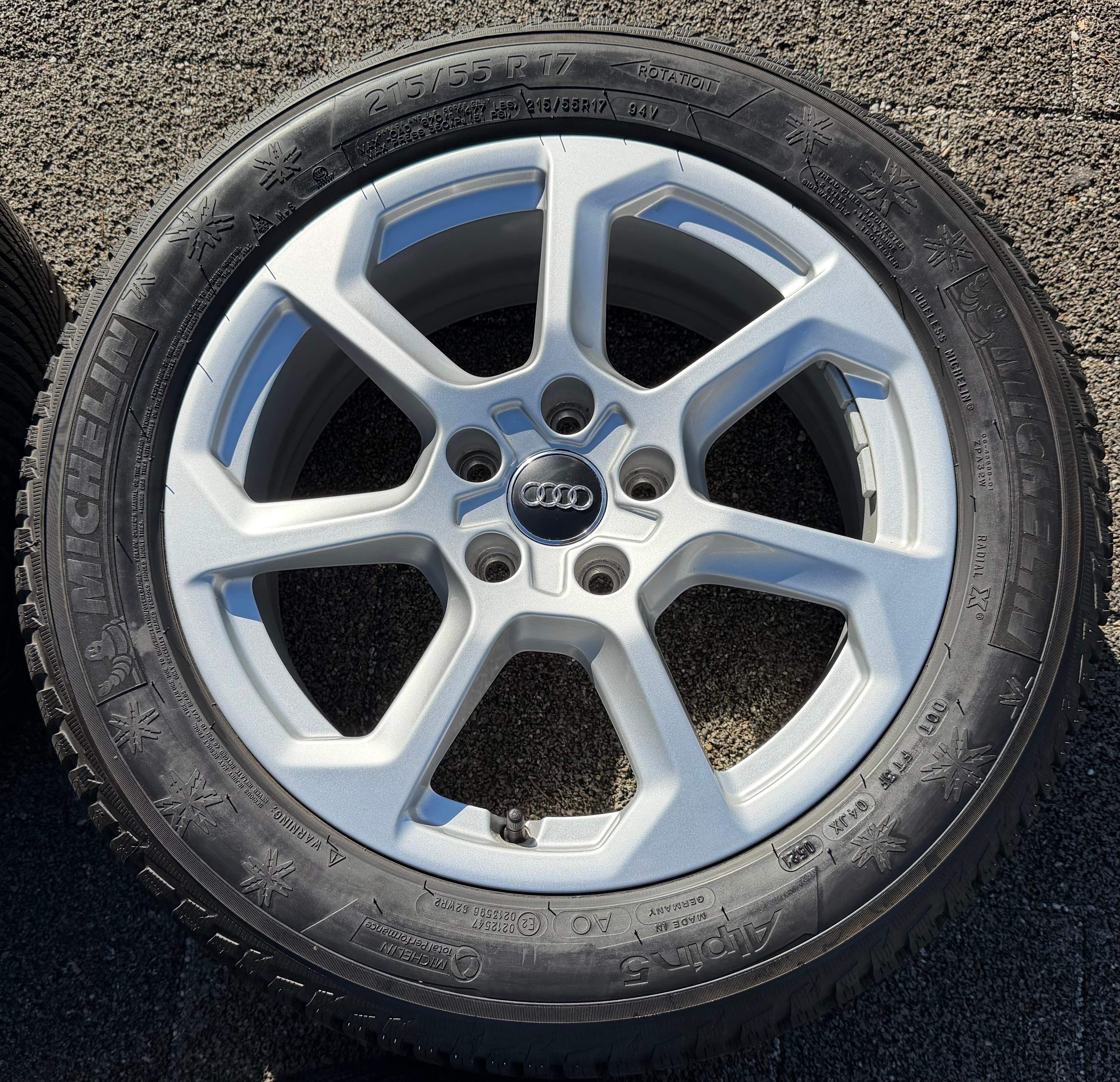 4 Original 17" Alu Winterräder Audi SQ2 GA 81A601025T 215/55R17 94V Michelin 8MM