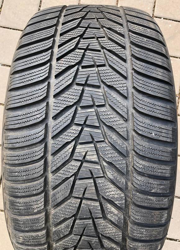 1 x 305/40R20 112V Winterreifen Hankook Winter I*Cept Evo 3 7,5-8mm 2021