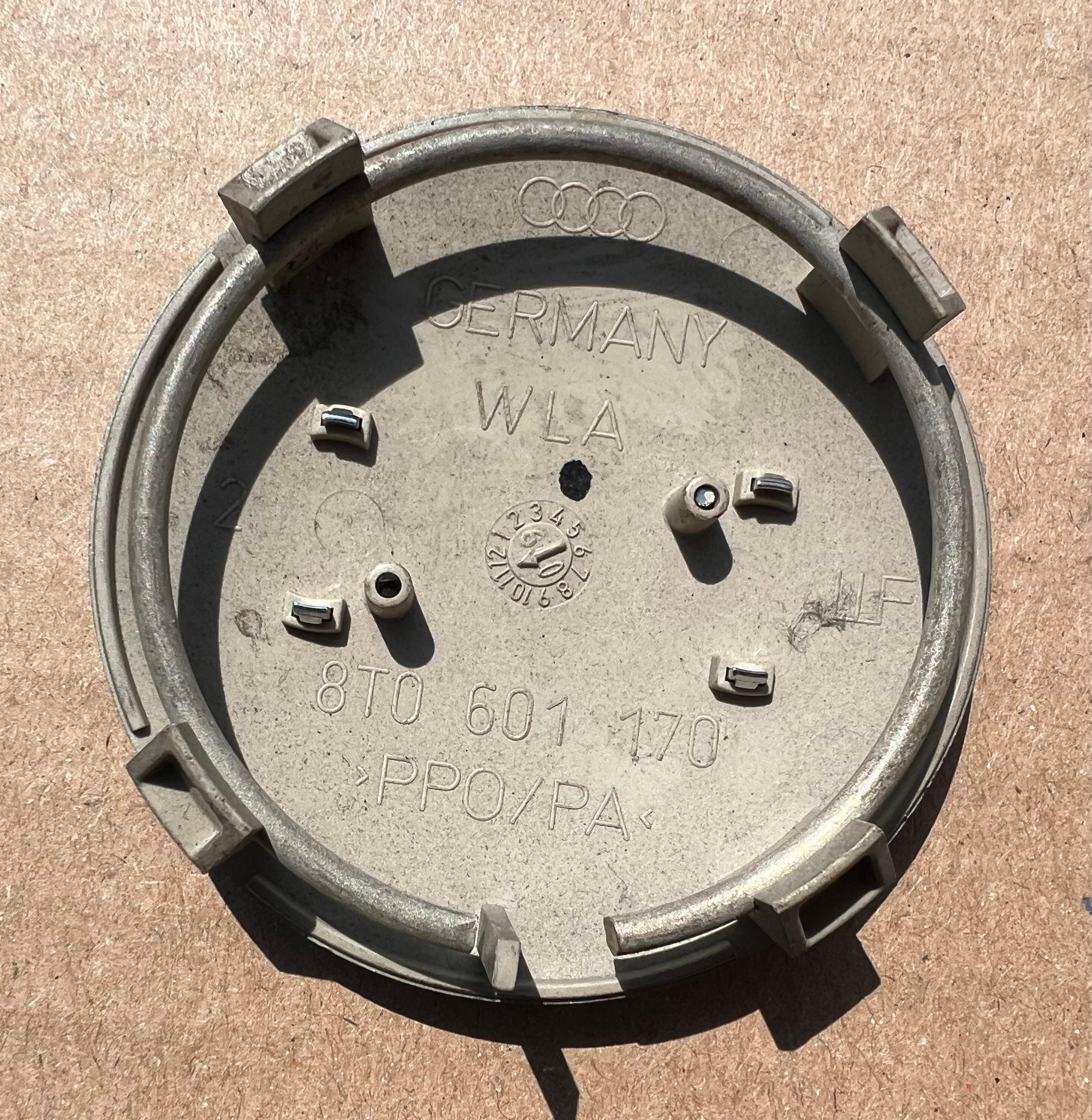 4 ORIGINAL NABENDECKEL AUDI A3 A4 A5 A6 Q3 Q5 8T0601170 FREIHAUS