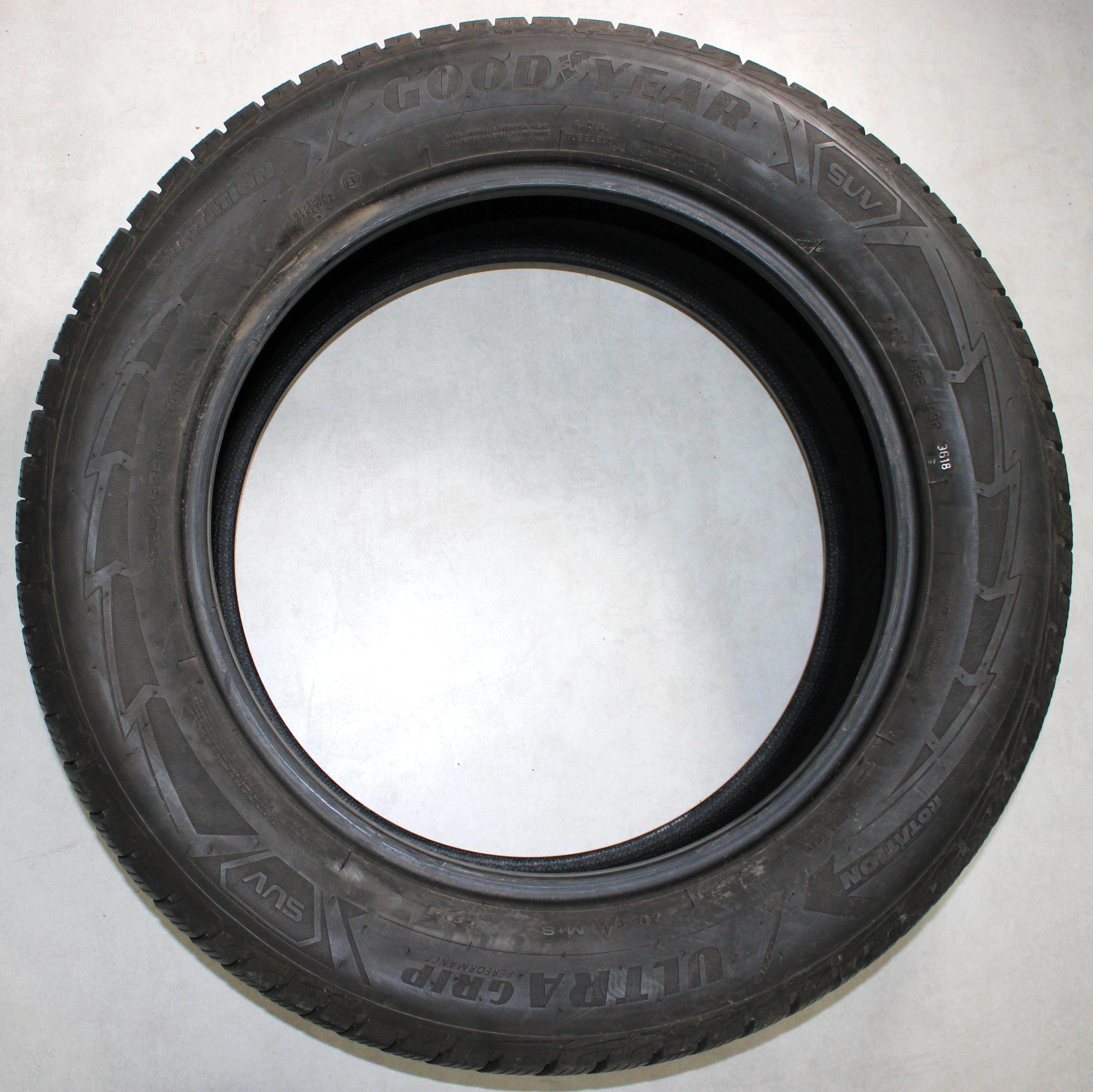 2 x 255/55R19 111H pneumatici invernali Goodyear Ultra Grip Performance GEN-1 AO 6,5mm 2018