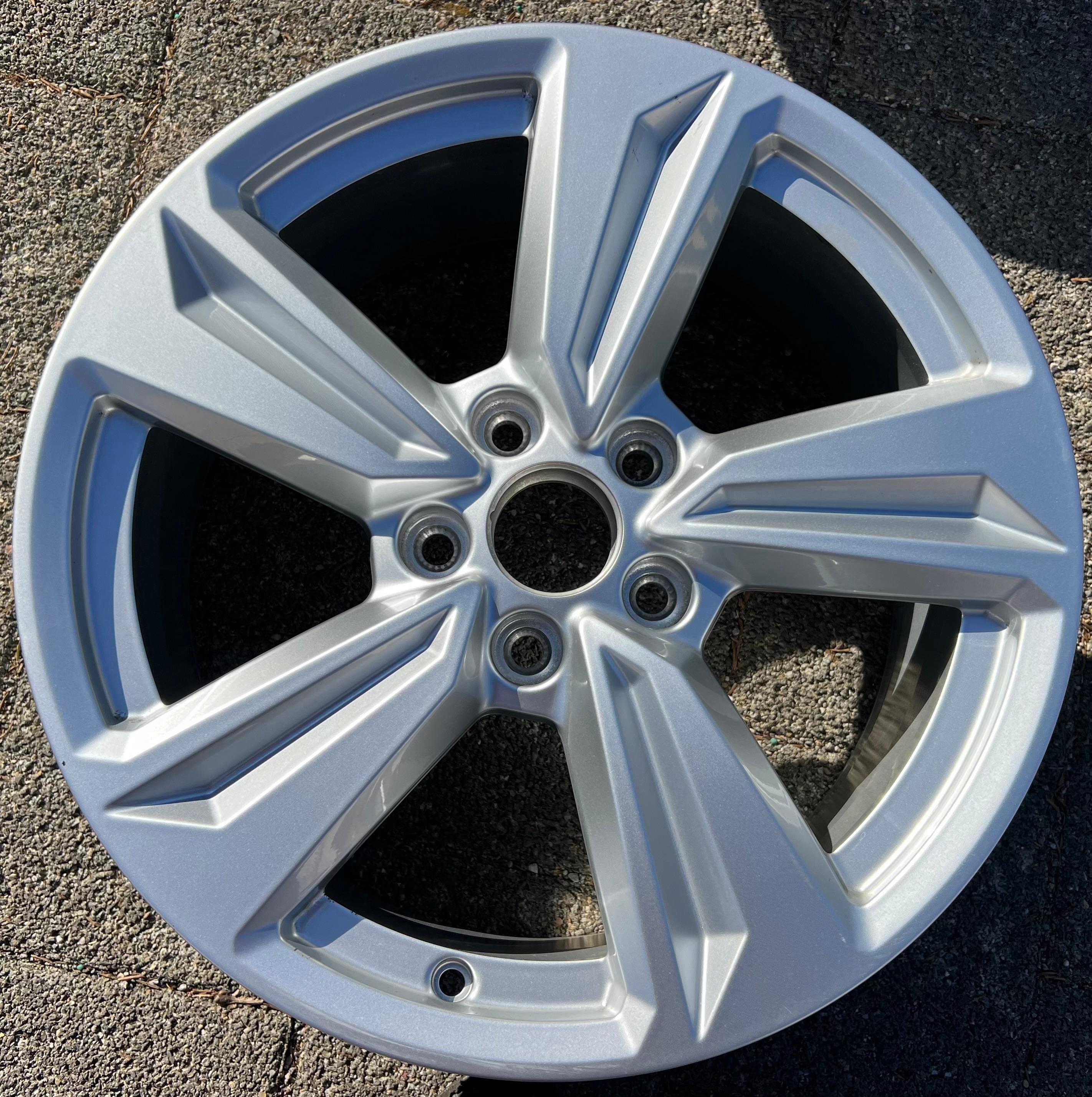 1 X originele 17" aluminium velgen AUDI A3 8Y 8Y0601025AA 7x17 ET39 FREIHAUS