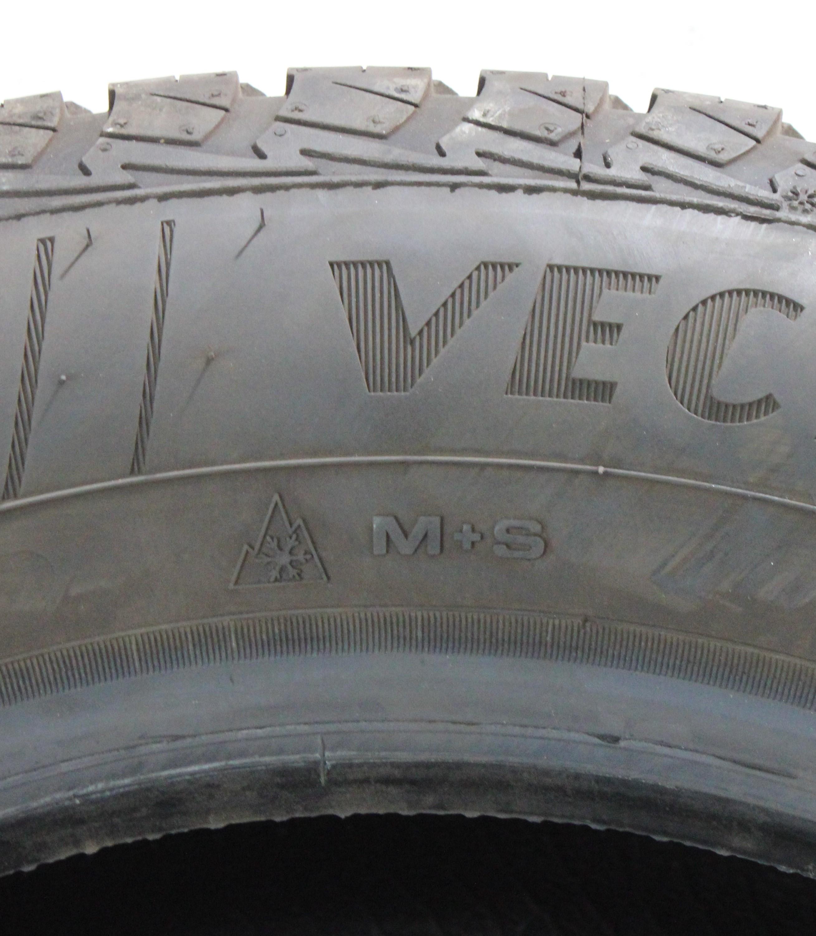 1 x 215/60R16 95V Ganzjahresreifen Goodyear Vector 4 Seasons AO  8mm 2025