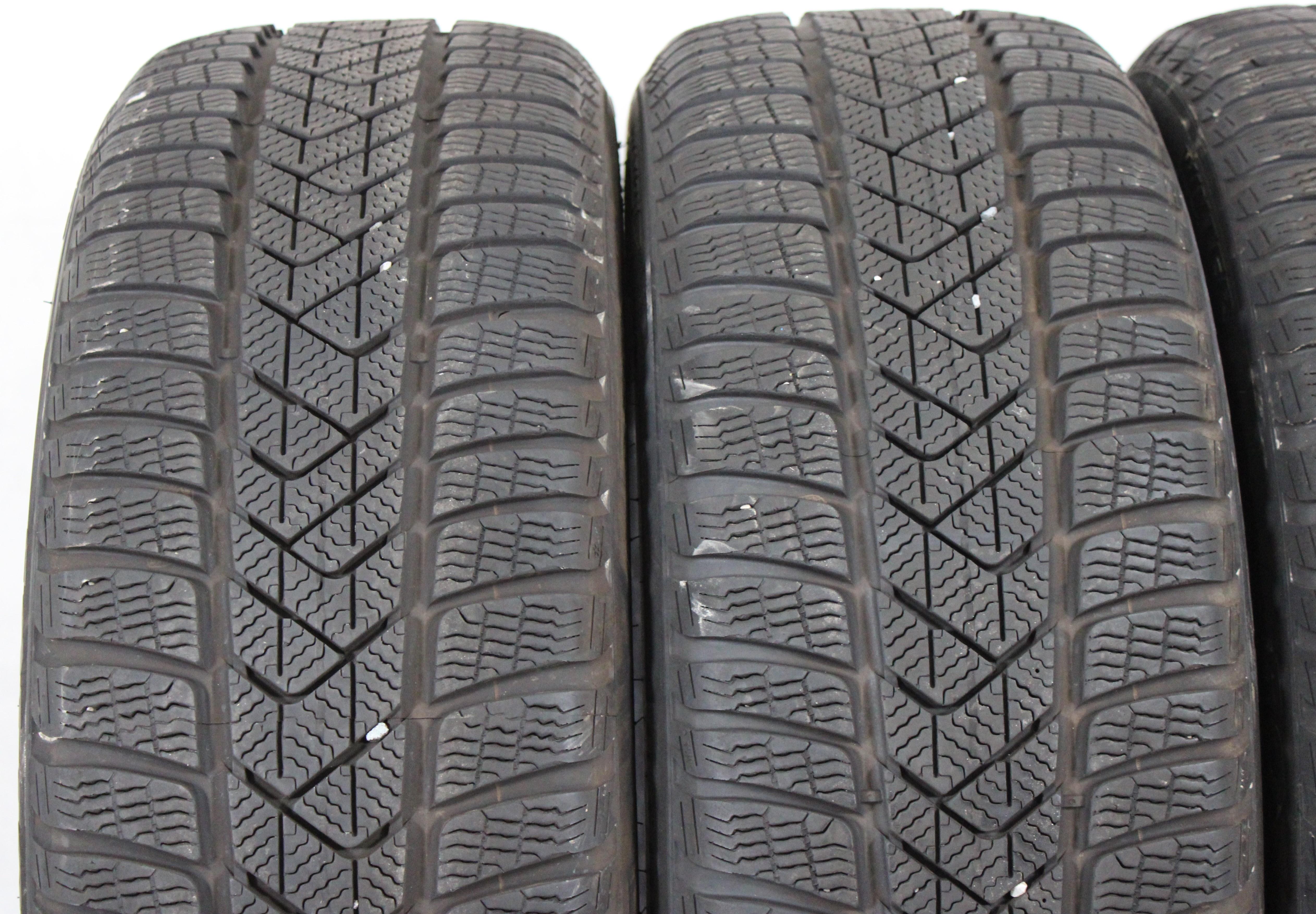 4 x 225/45R19 96V pneumatici invernali Pirelli Sottozero 3 Runflat 7mm 2020 * Consegna gratuita