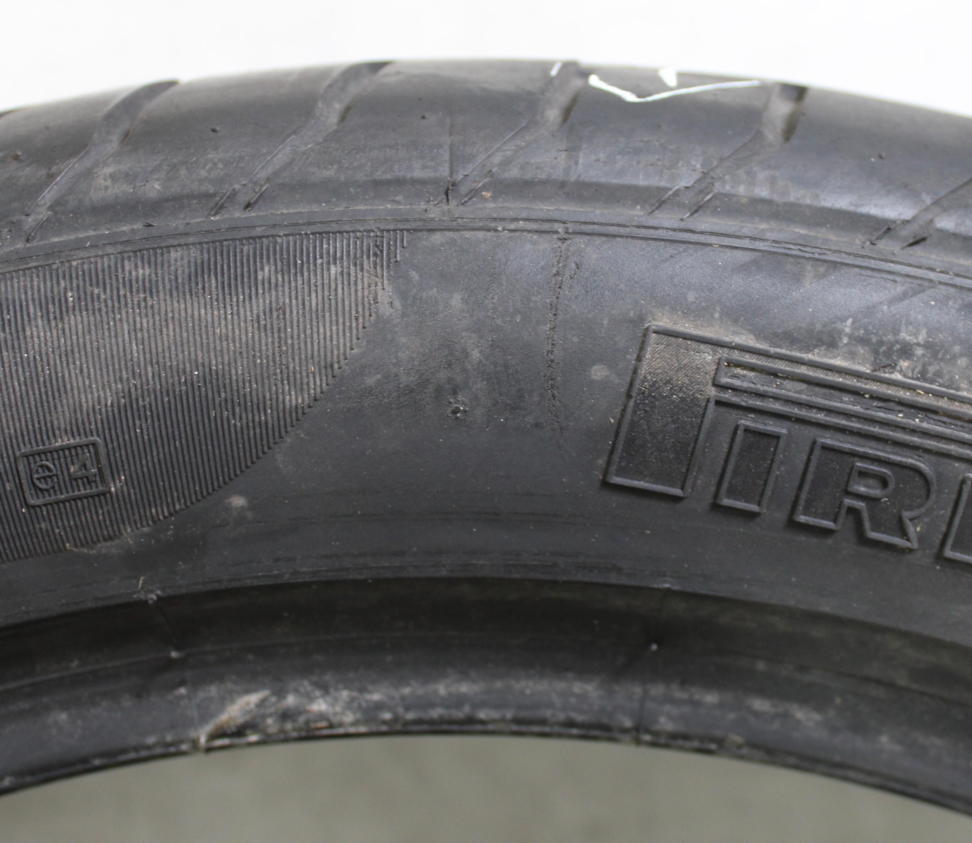 2 x 275/40R19 101Y Sommerreifen Pirelli Pzero Runflat 5-5,5mm 2013 *