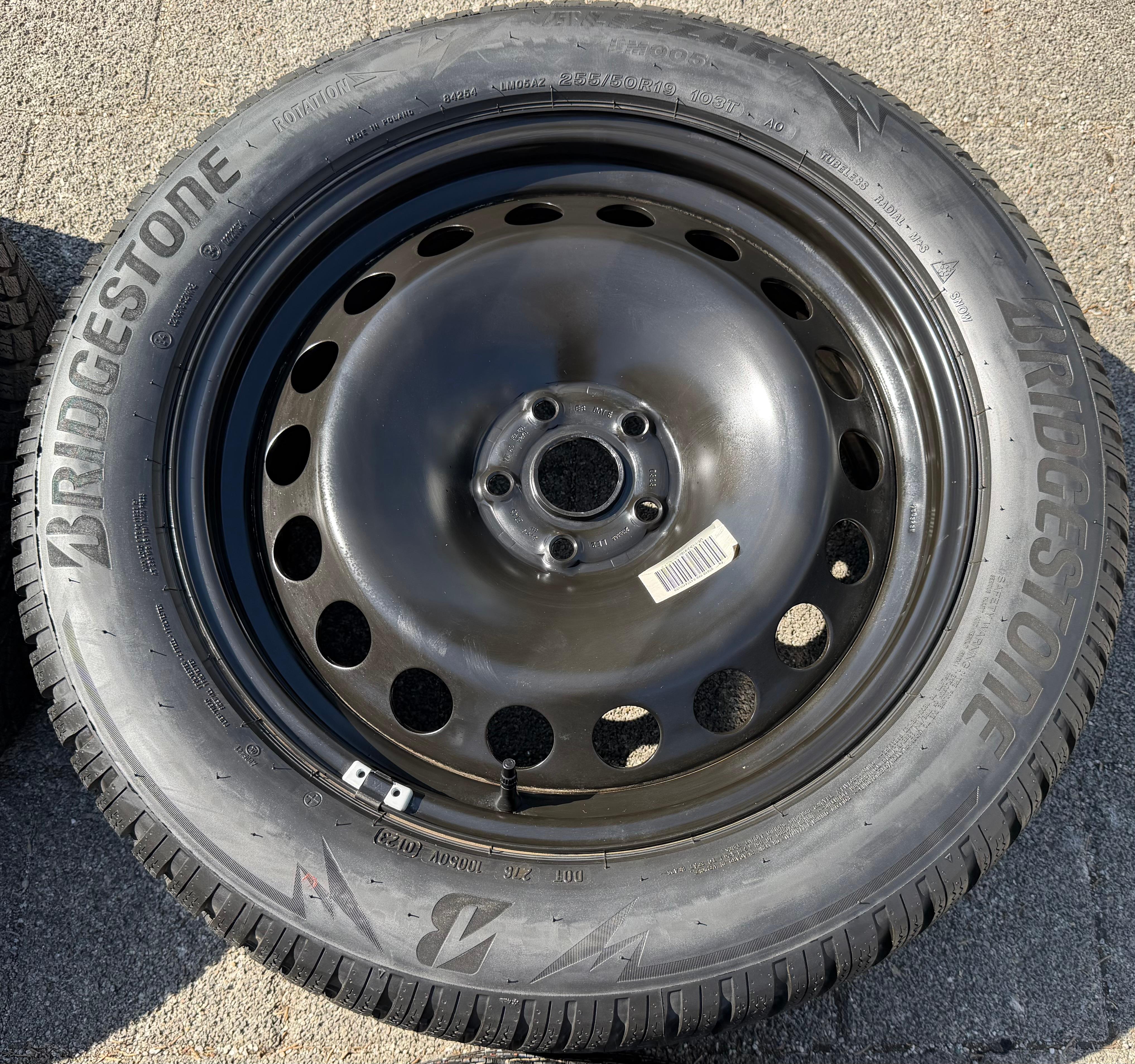 4 winterbanden Audi Q4, Škoda Elroq, Enyak, VW ID.4, ID.5, 1EA601027B, BRIDGESTONE, 2023, NIEUW