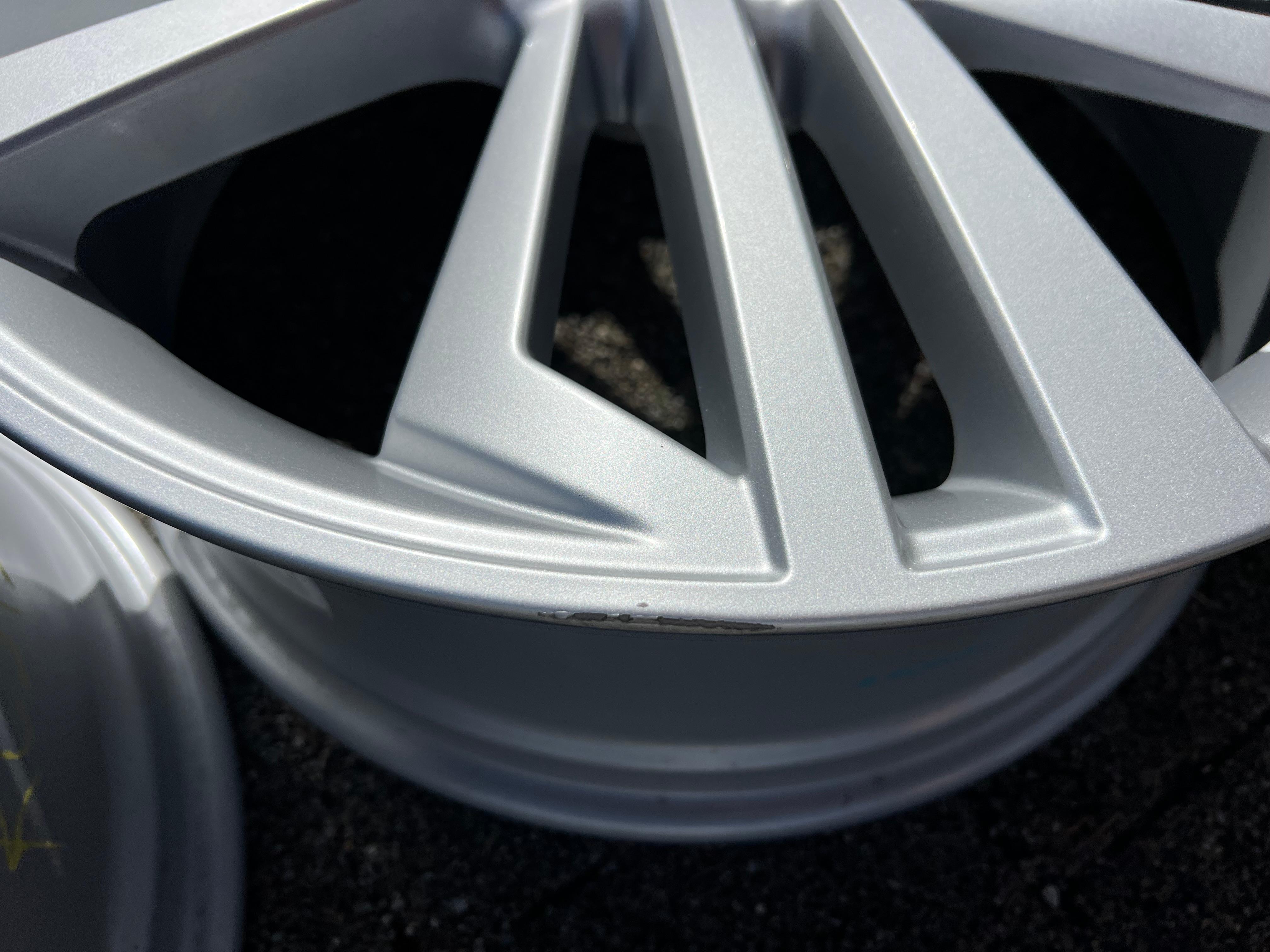 4 CERCHI IN LEGA ORIGINALI DA 20" 80A601025AE AUDI Q5 SQ5 FY 8x20 ET39 FREIHAUS