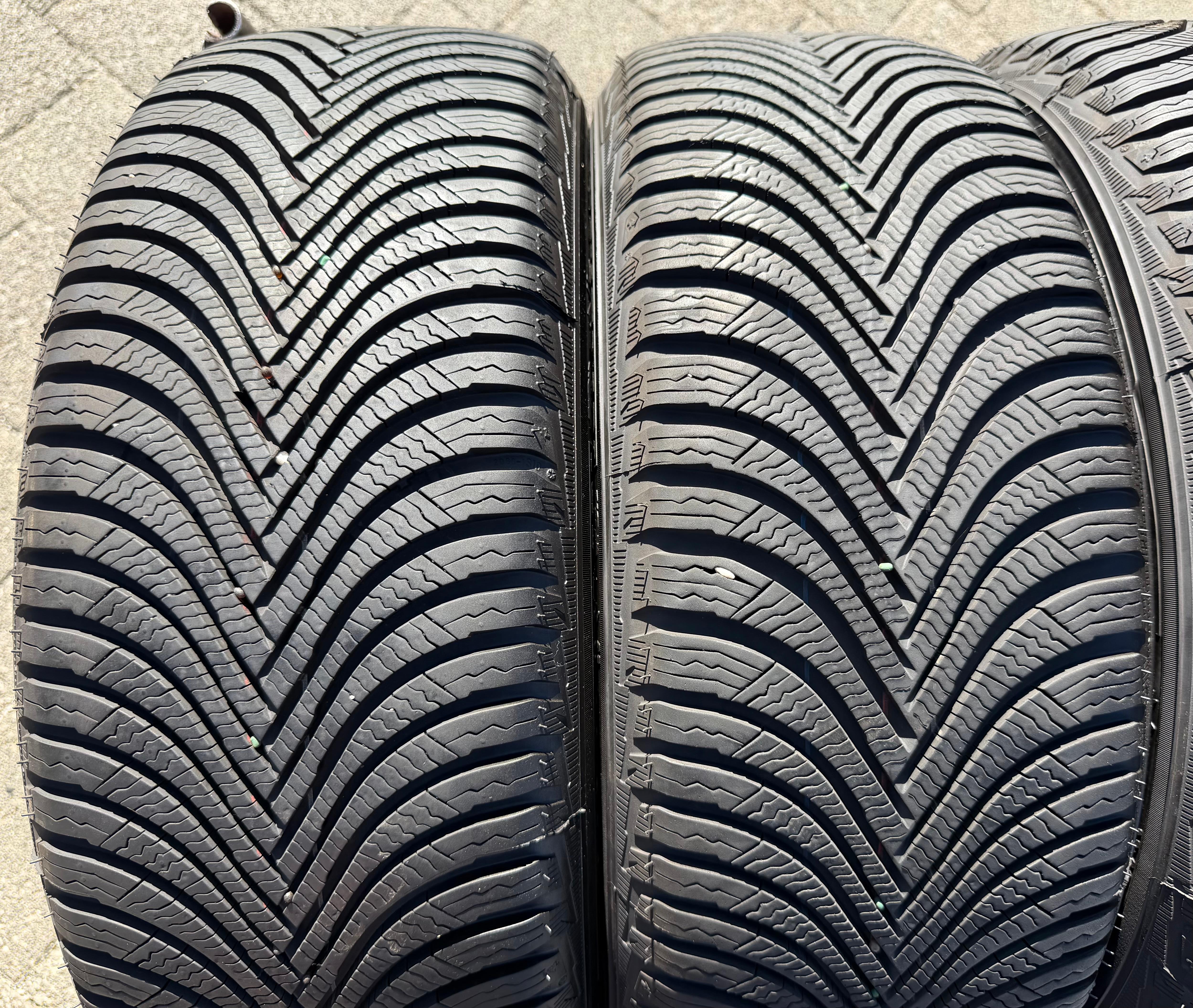 4 ruedas de invierno de aleación originales de 17" para Audi Q2 215/55R17 94V Michelin 8MM