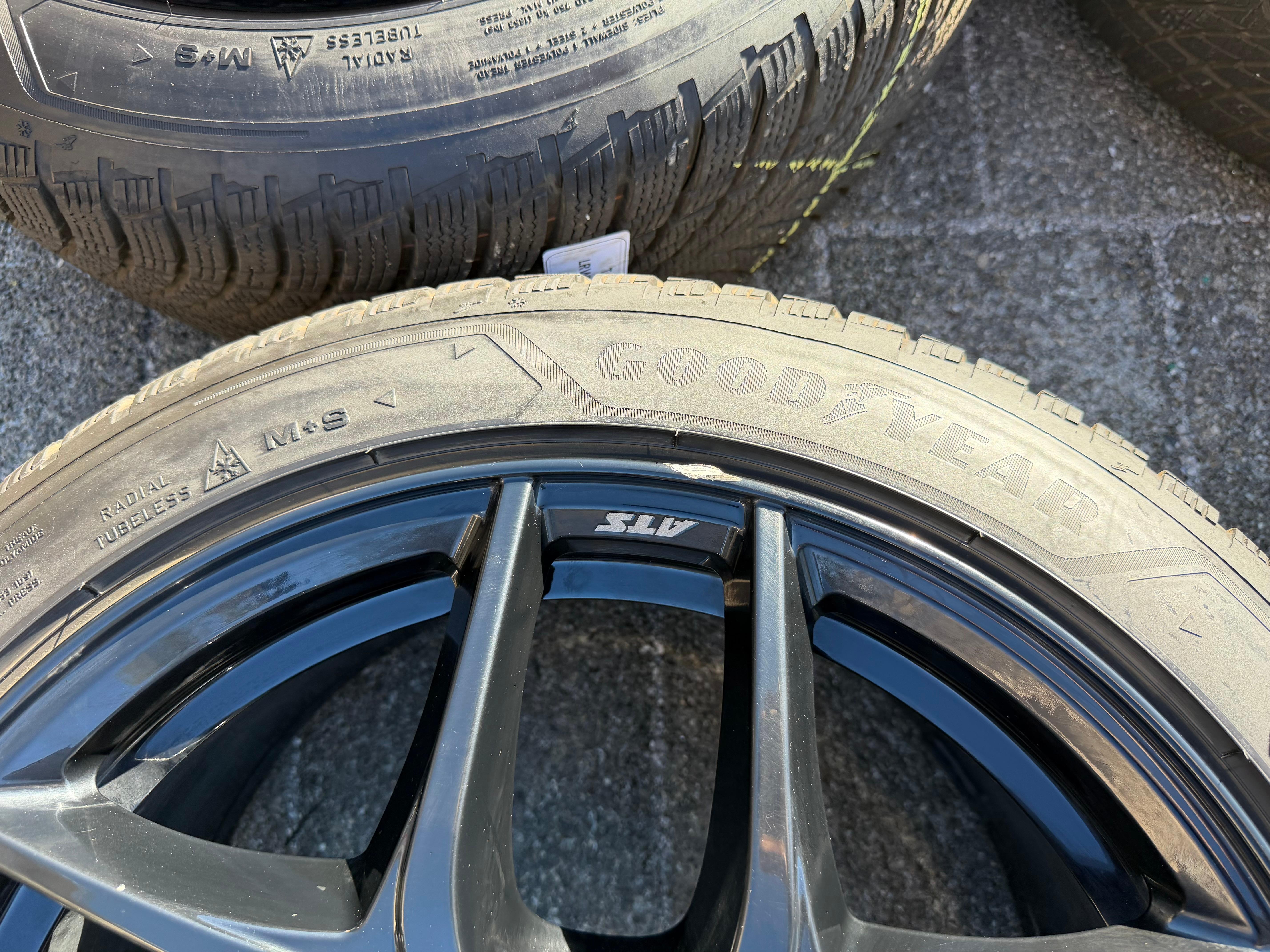4 Alu 18" Winterräder Tesla Model 3 235/45R18 98V Goodear 2024 RDKS