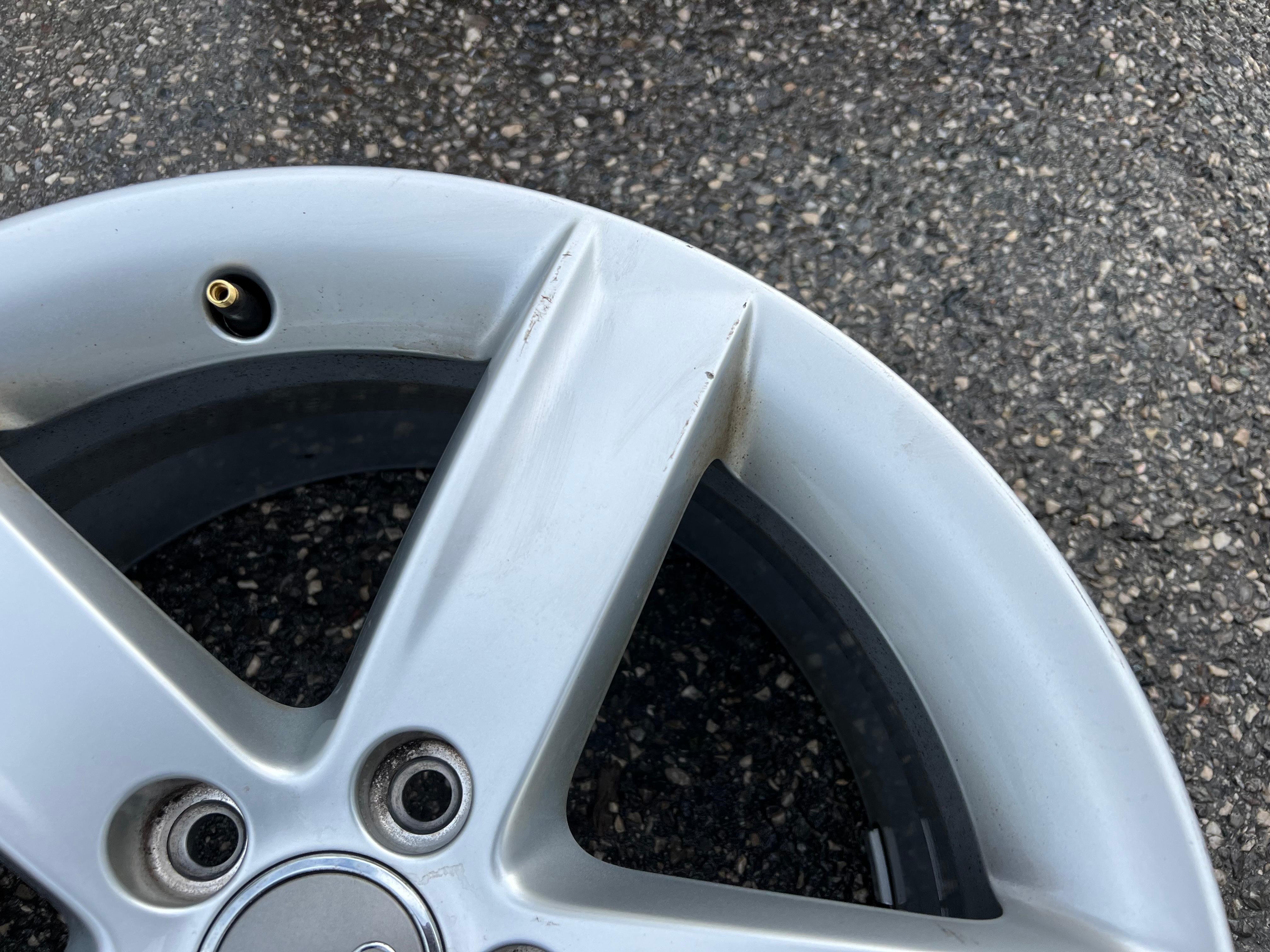4 CERCHI ORIGINALI IN ALLUMINIO DA 17" AUDI A5 8T 8T0071497 CONSEGNA GRATUITA