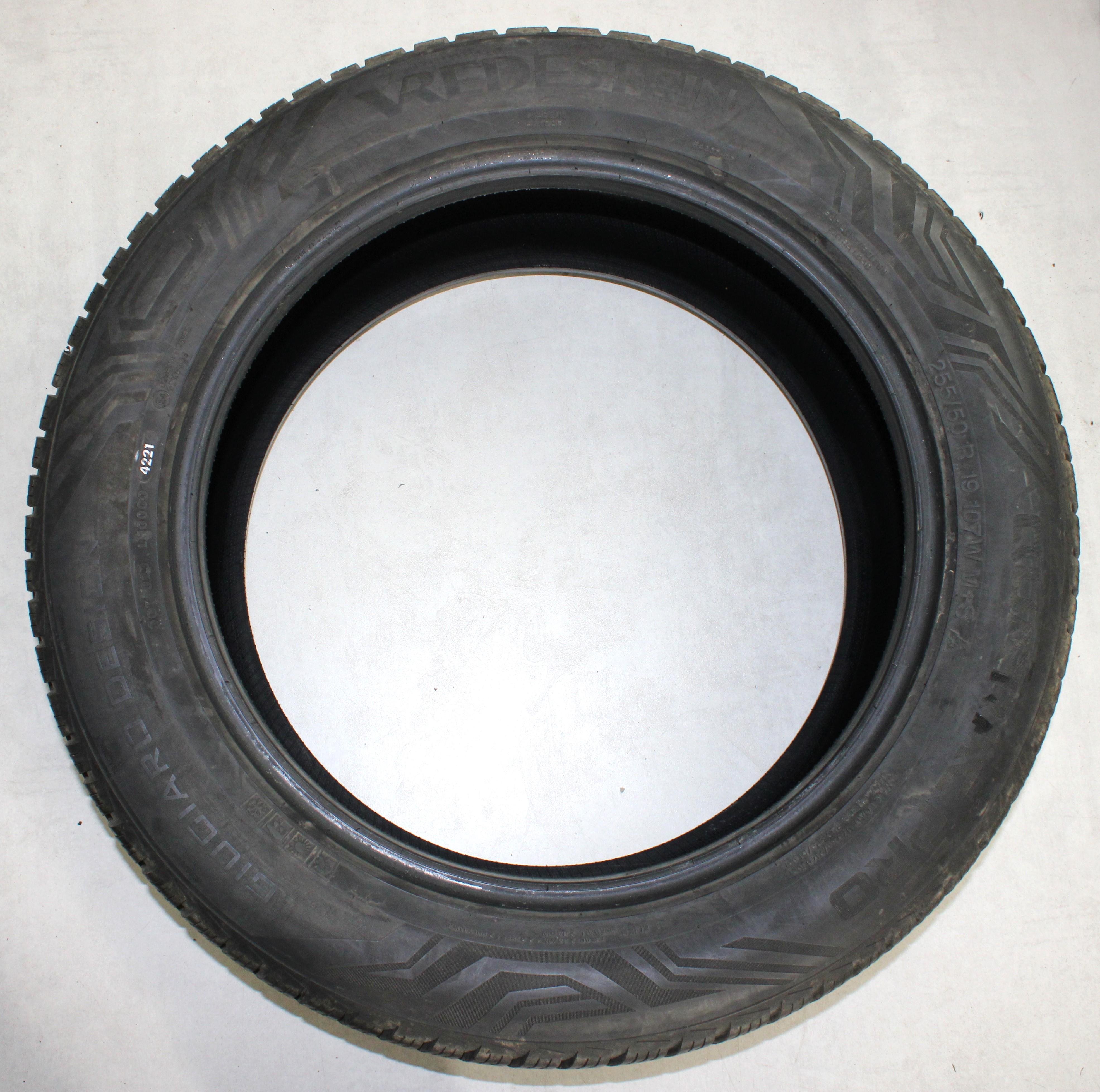 2 x 235/55R19 105W 2 x 255/50R19 107W Ganzjahresreifen Vredestein Quatrac Pro 5-5,5mm 2021