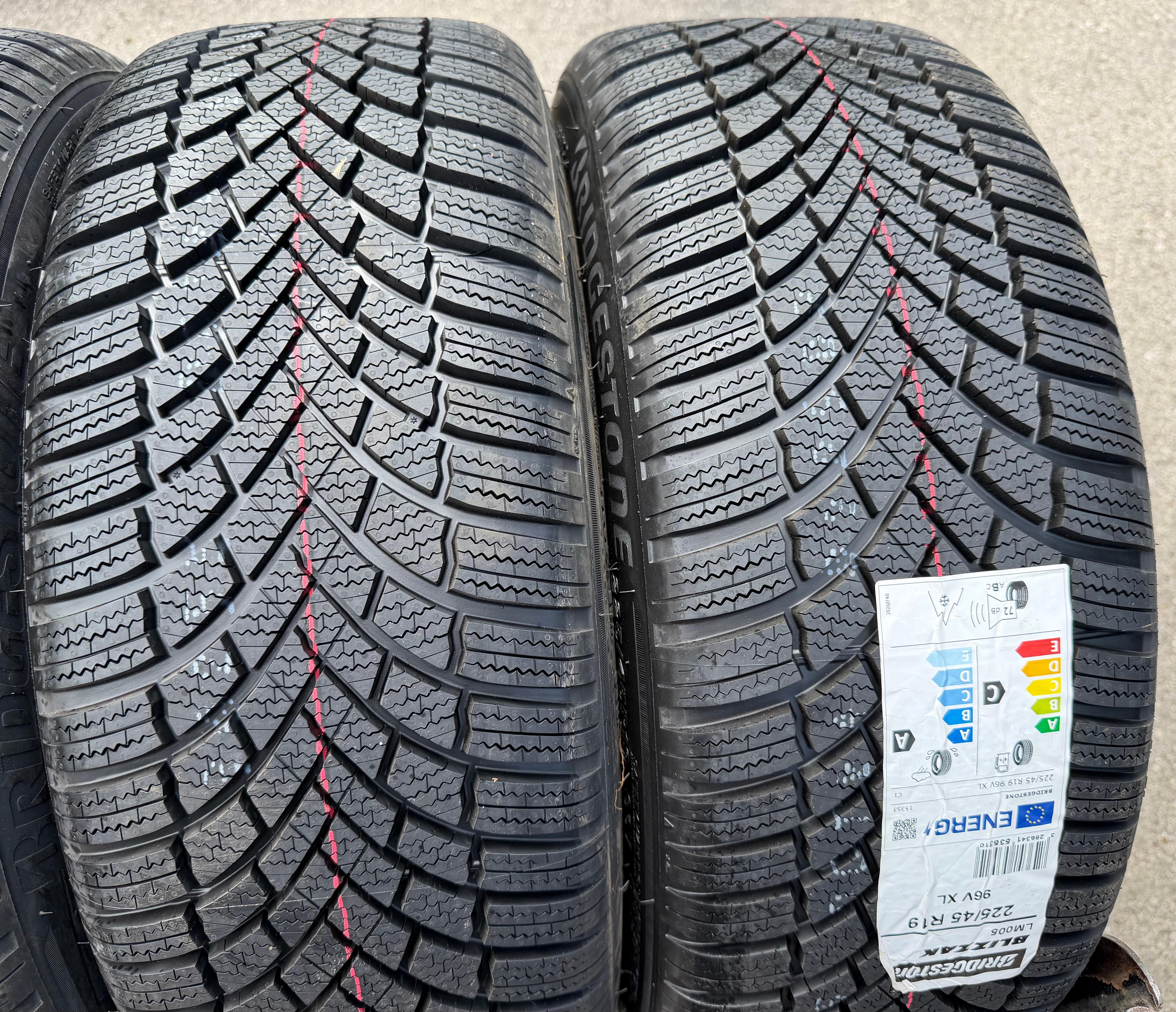 4 ORIGINELE 19" ALUMINIUM WINTERWIELEN SKODA KAROQ 57A601025G 225/45R19 96V NIEUW