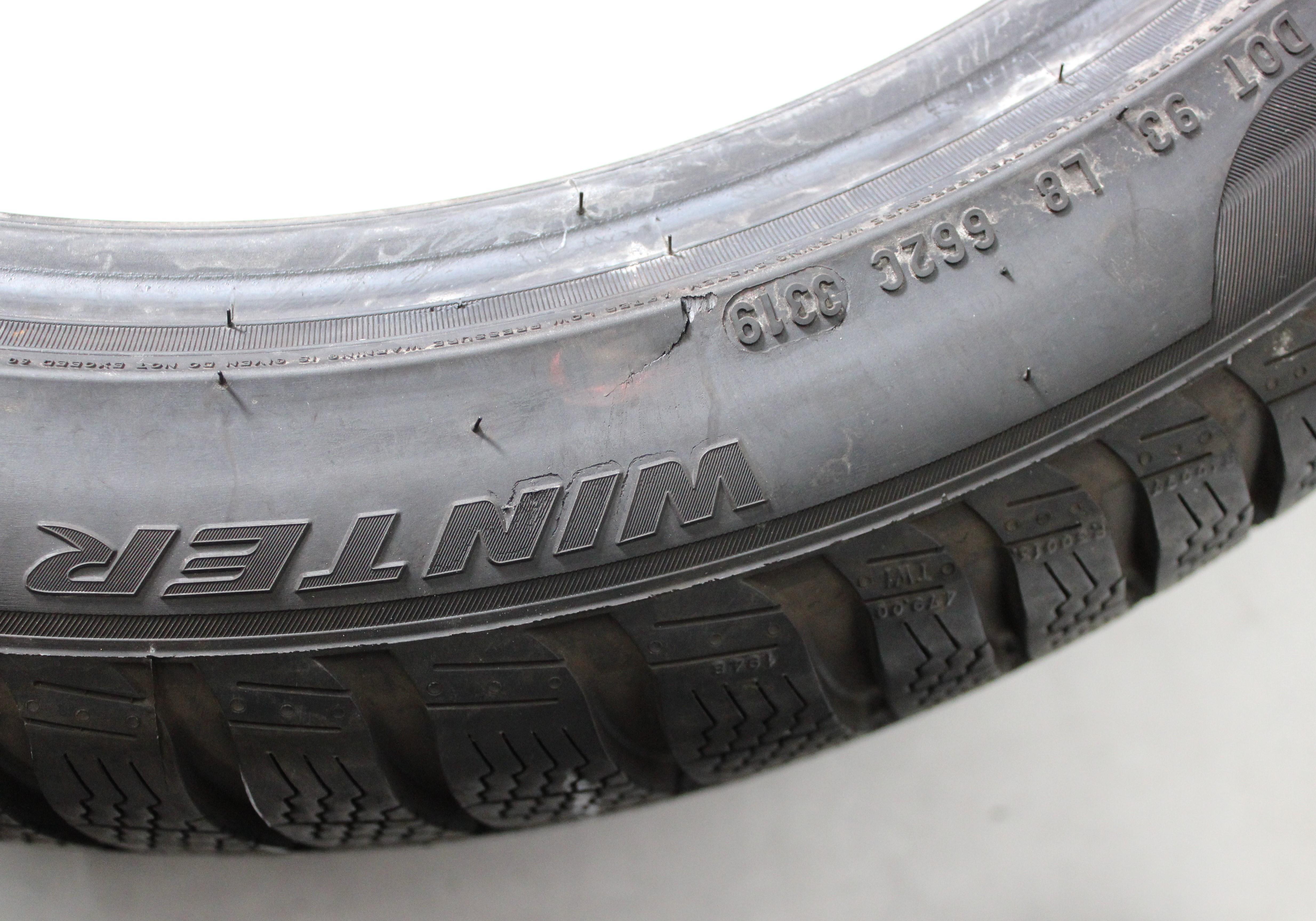 4 pneumatici invernali 225/45R19 96V Pirelli Sottozero 3 Runflat 6,5-7mm 1x2018 3x2019 *