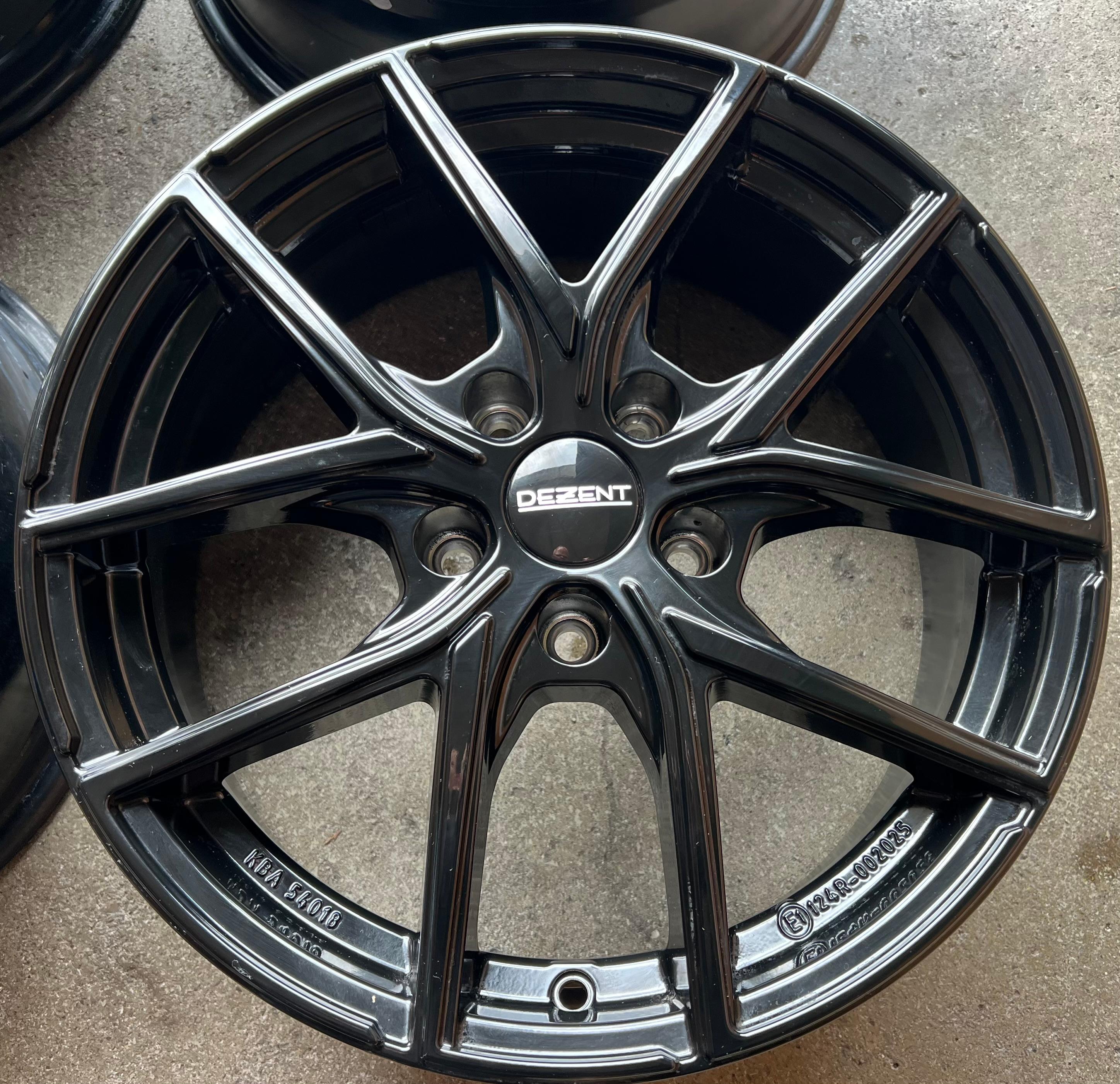 4 cerchi in lega DEZENT da 17" per AUDI A4 8K B8, A5 8T, A6 F2 C8, 7x17 ET42 5x112