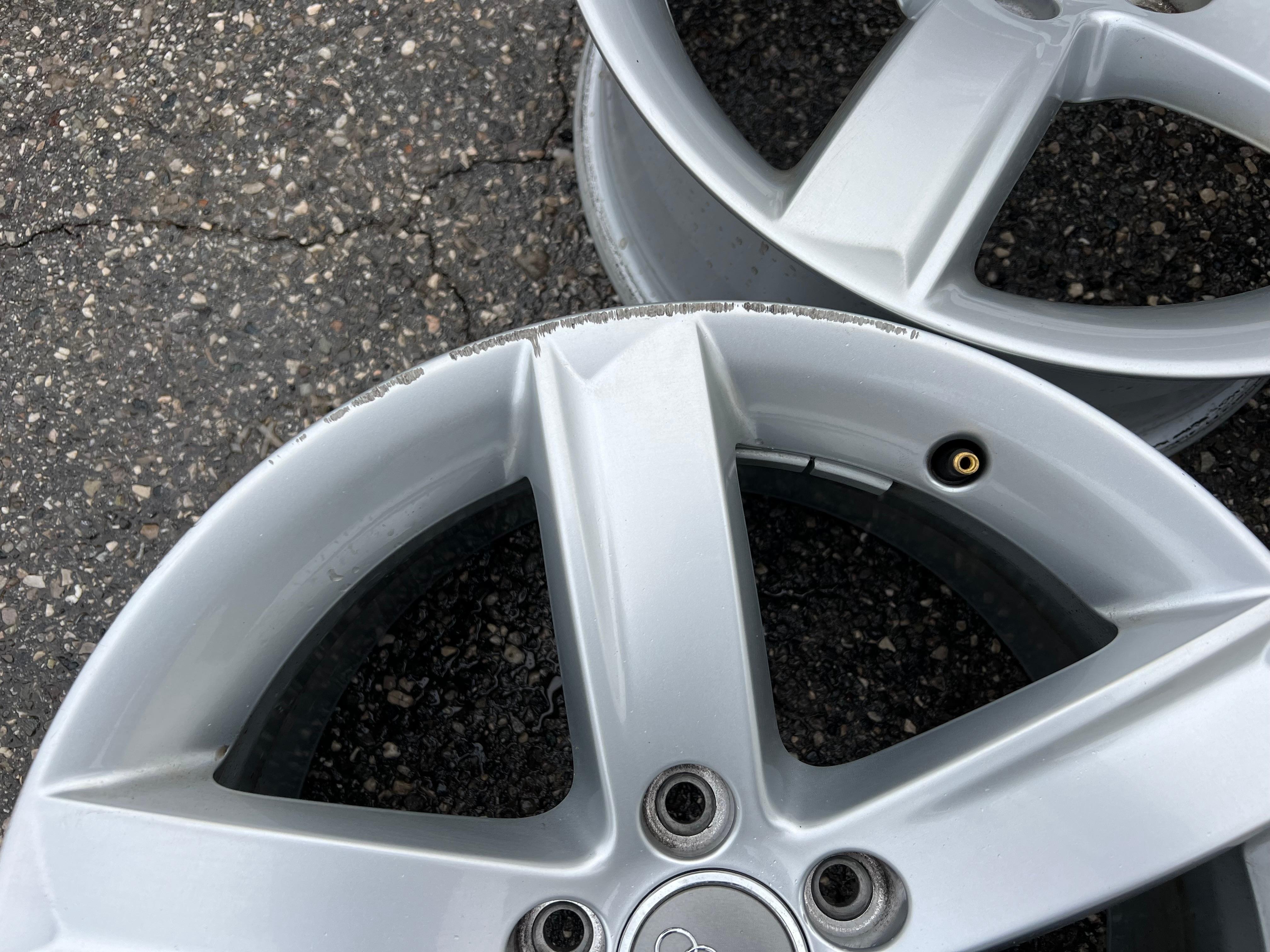 4 CERCHI ORIGINALI IN ALLUMINIO DA 17" AUDI A5 8T 8T0071497 CONSEGNA GRATUITA