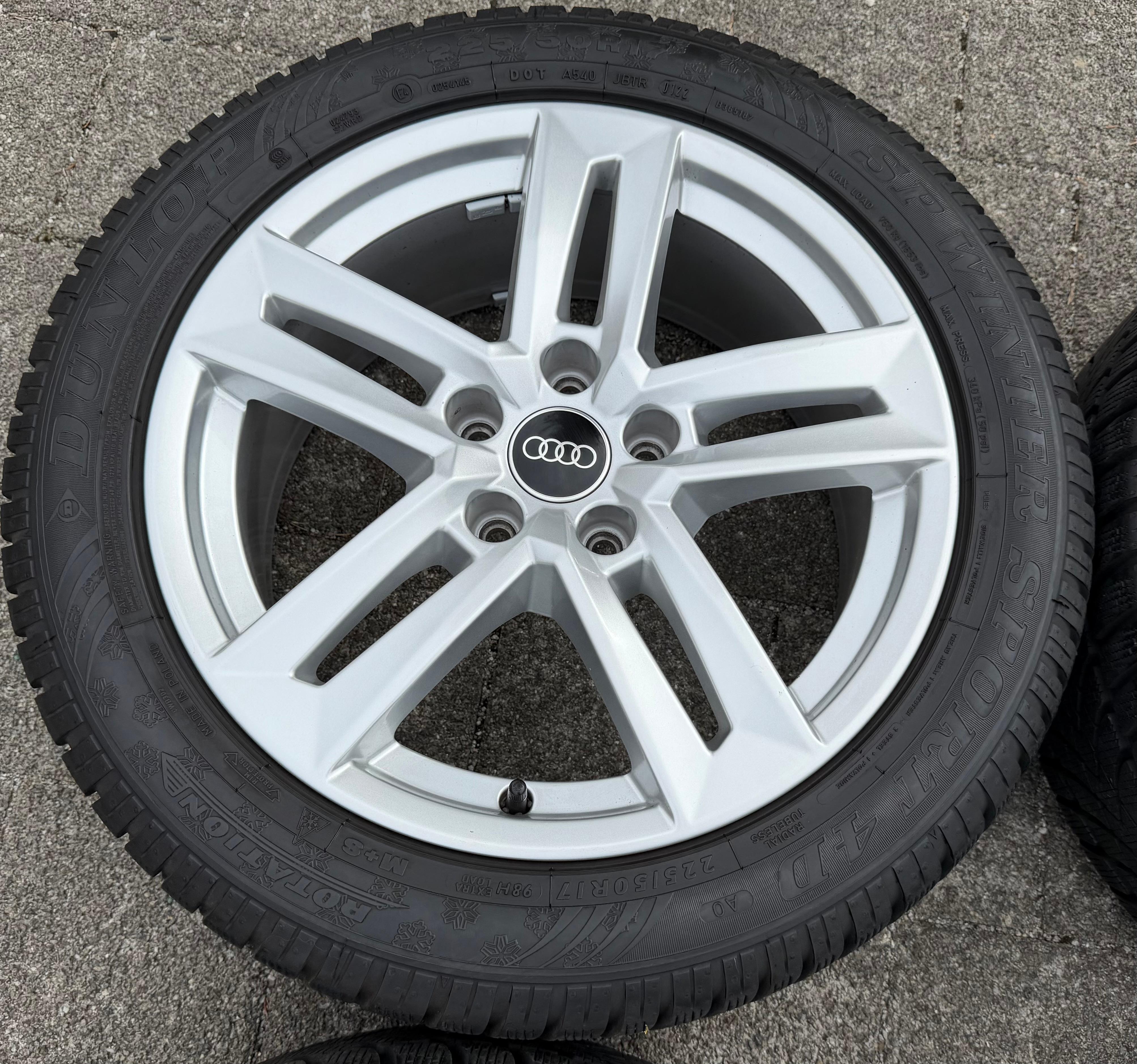 4 Original 17" Alu Winterräder Audi A4 B9 8W 8W0601025P 225/50R17 98H Dunlop 2022