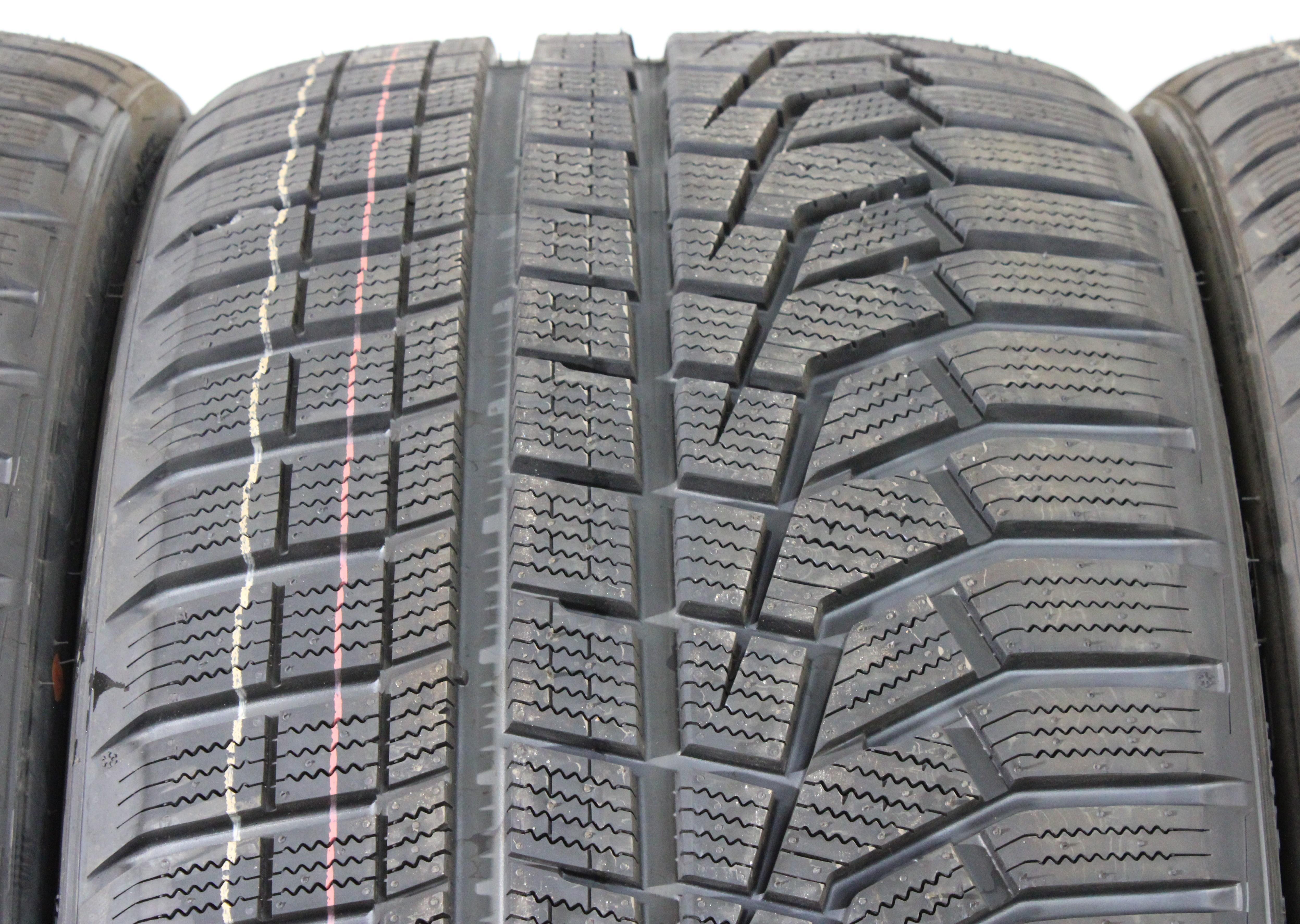 4 x 285/30R22 101W Winterreifen Hankook Winter I*Cept Evo 2 Volles Profil 2019 AO NEU Freihaus