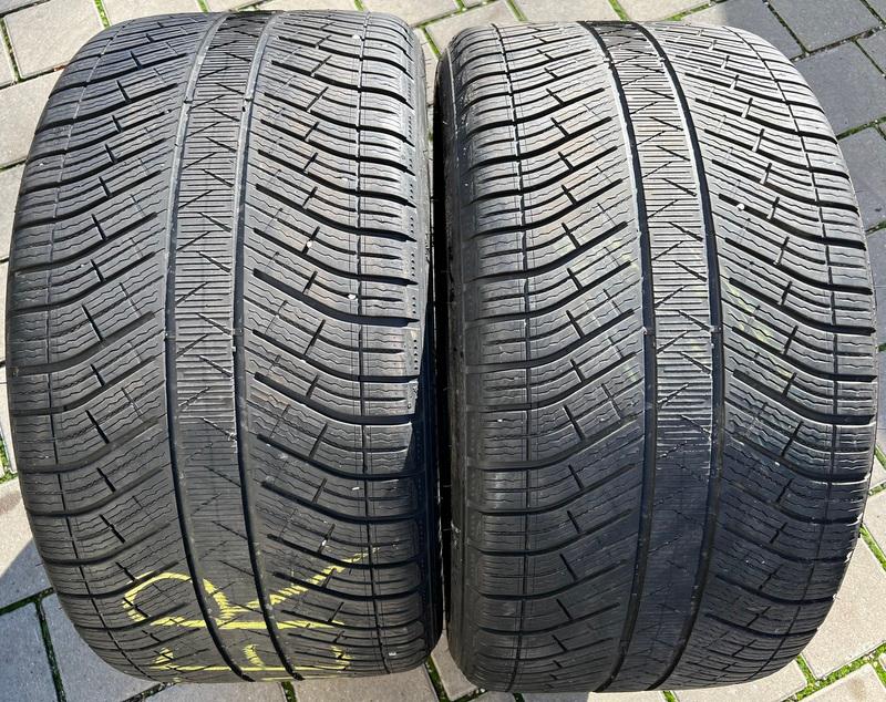 2 x 305/35R21 109V Winterreifen Michelin Pilot Alpin 5 N0 in der Mitte 4,5mm und auf den Schultern 5,5mm 2020